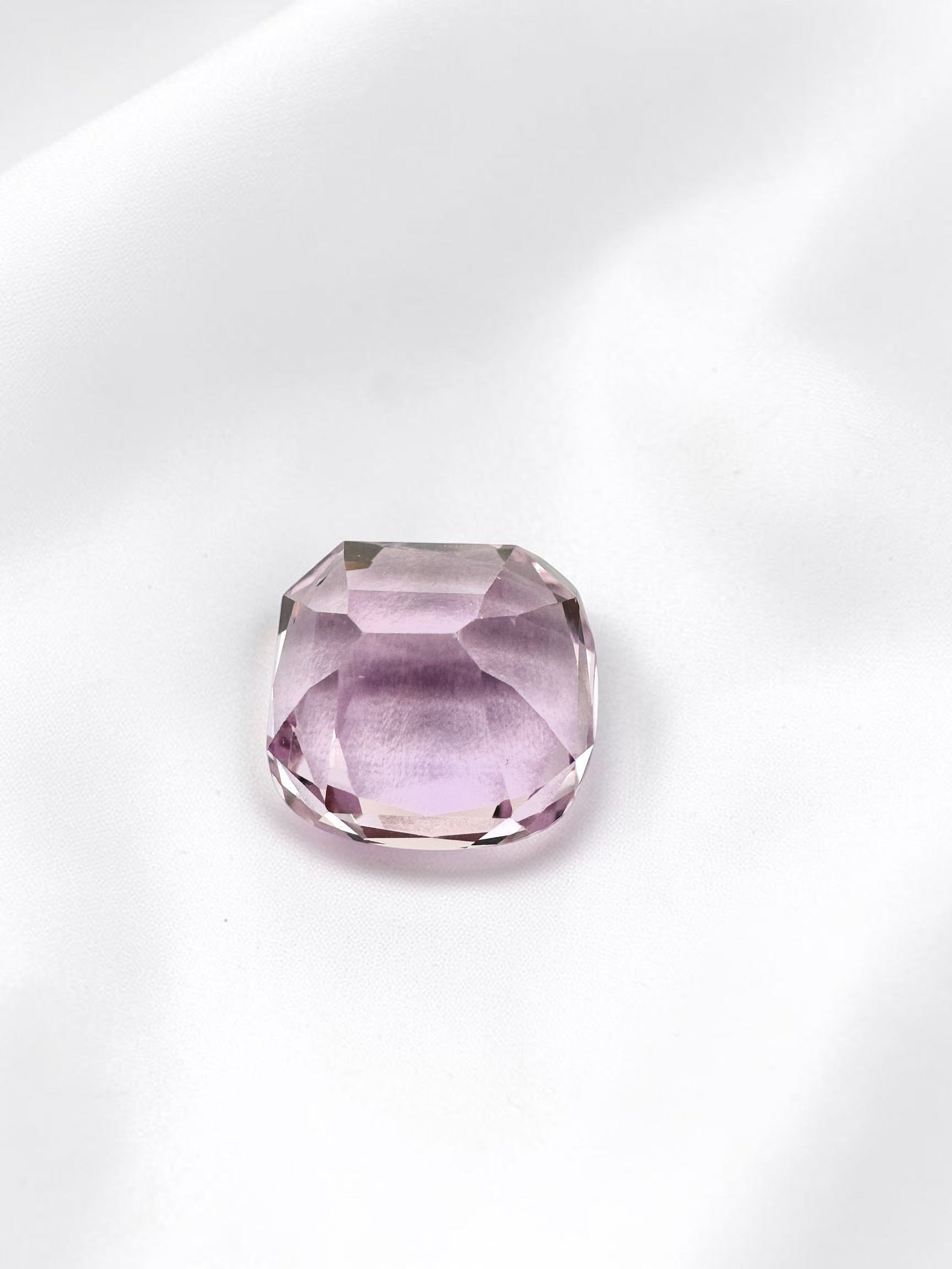 Faceted Kunzite from Afghanistan 7,09ct with certificate - BK05