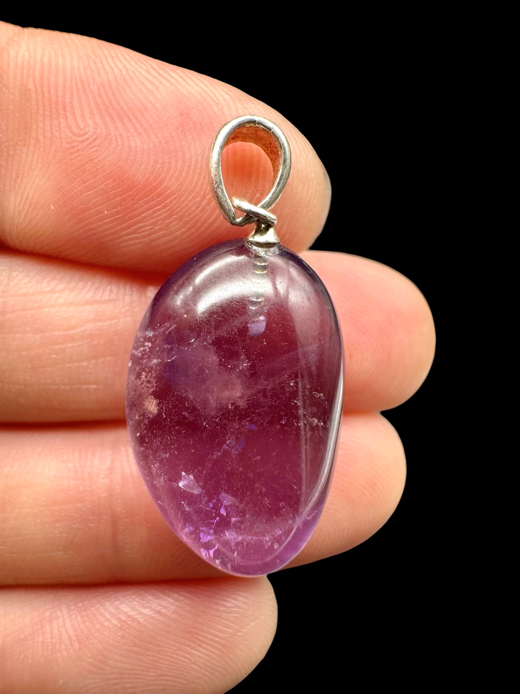 Silver pendant made of amethyst