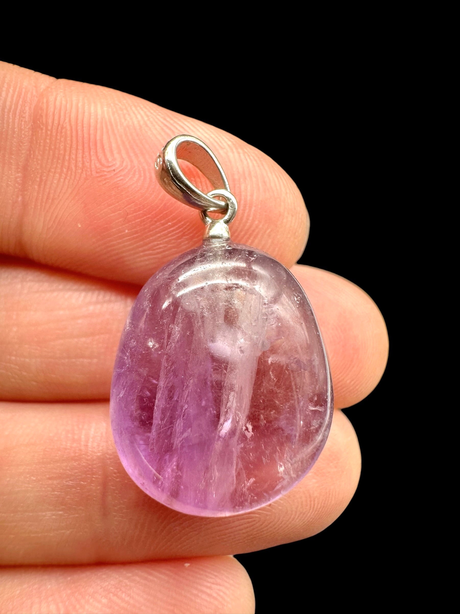Silver pendant made of amethyst
