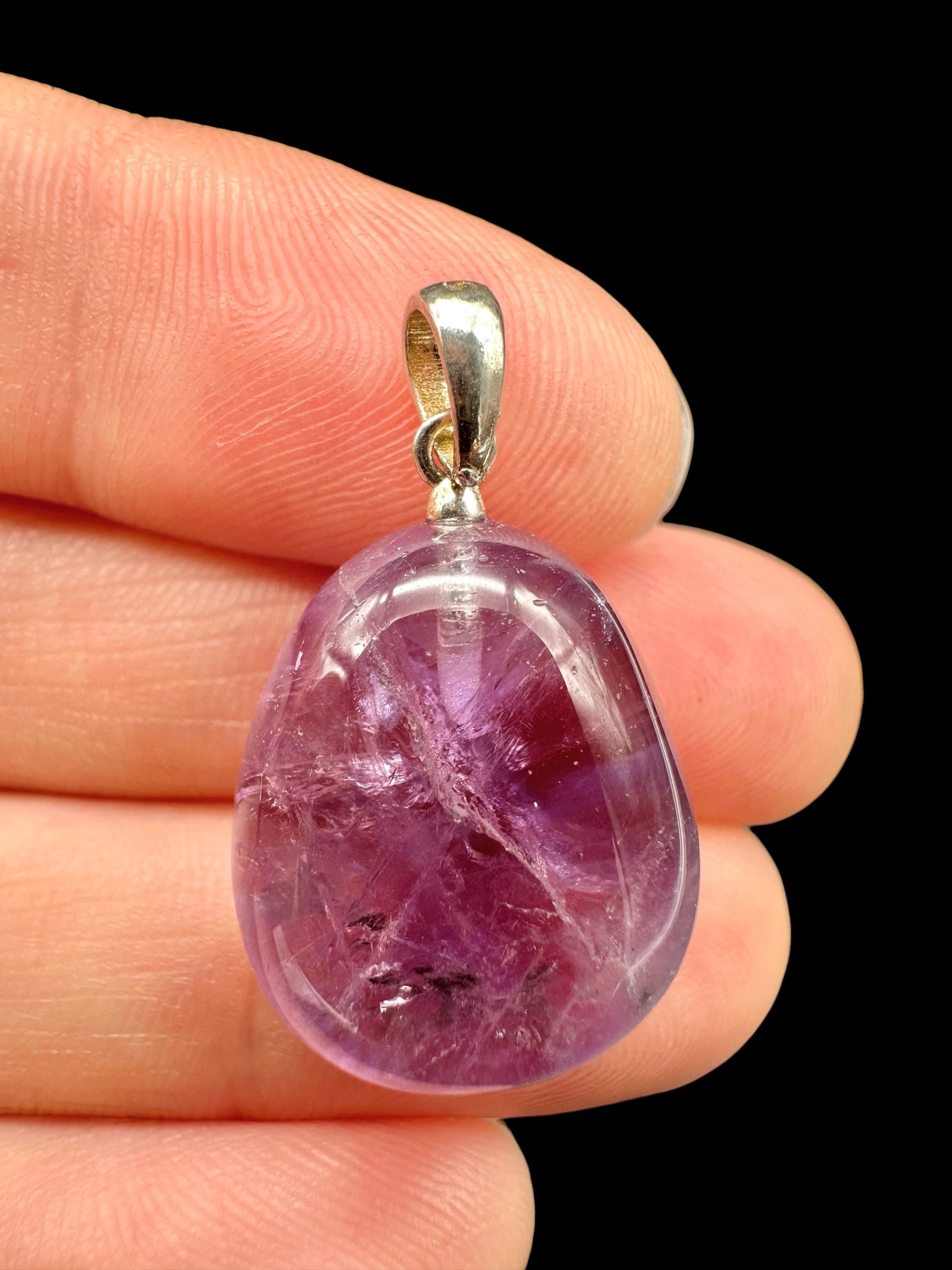 Silver pendant made of amethyst