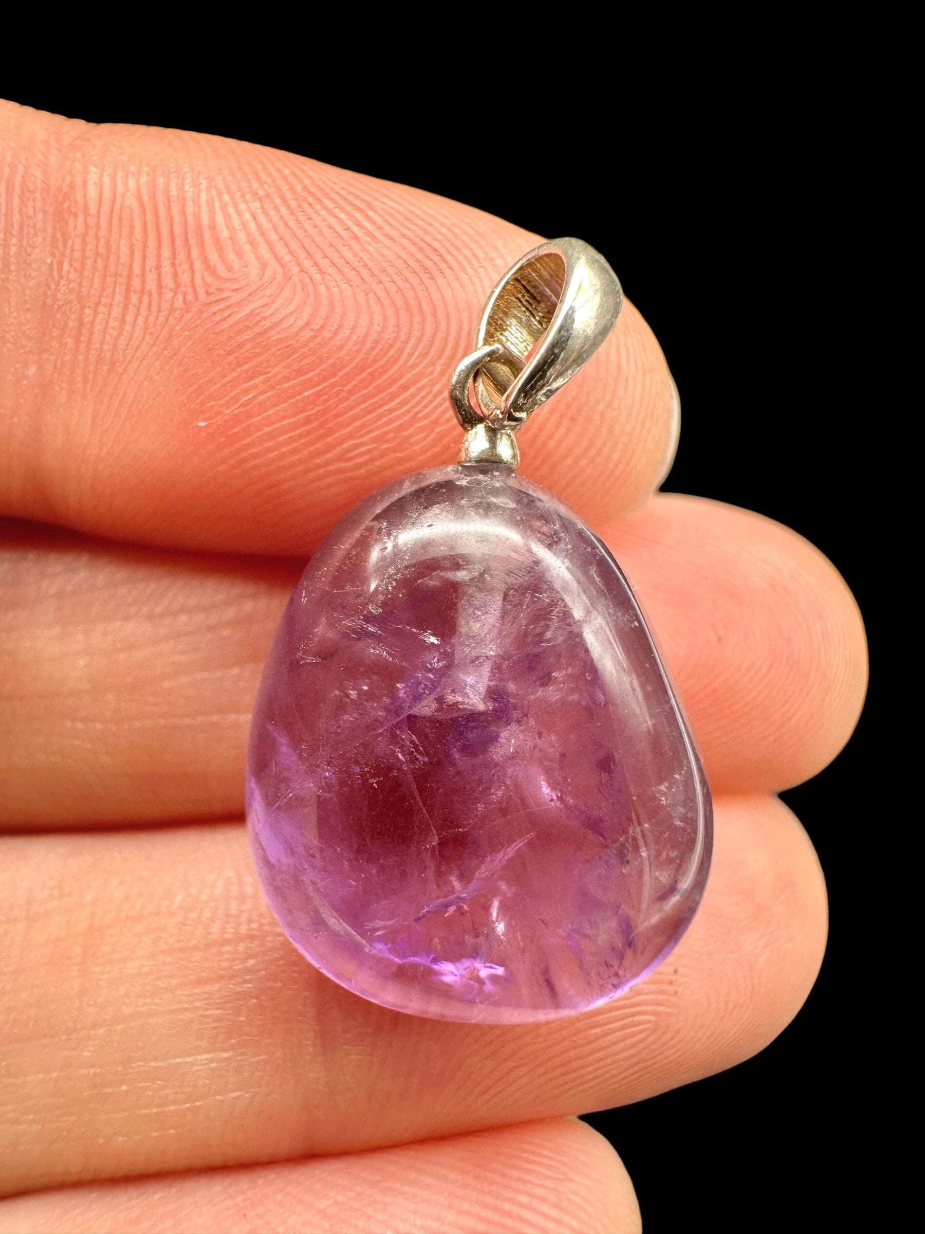 Silver pendant made of amethyst