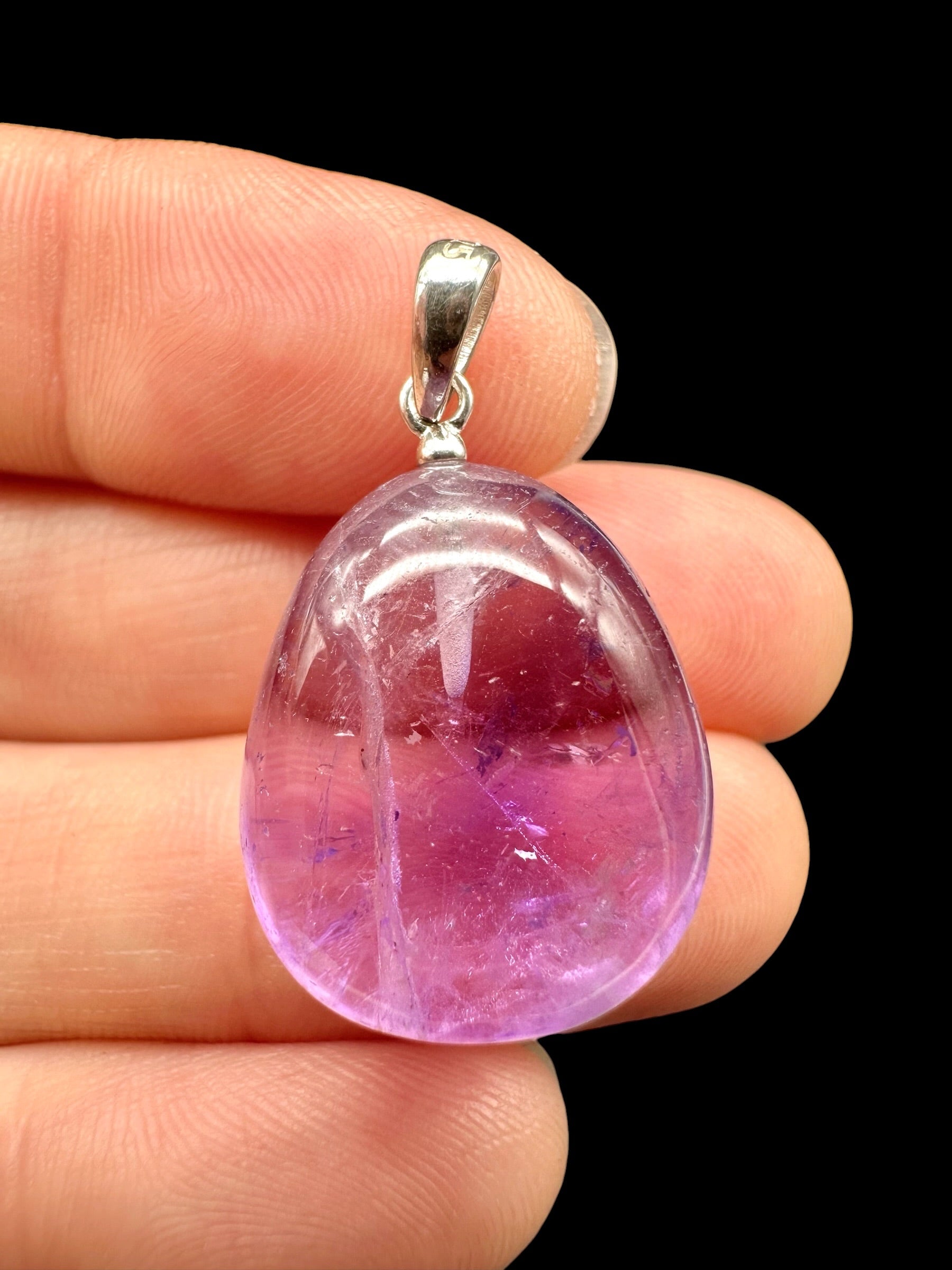 Silver pendant made of amethyst