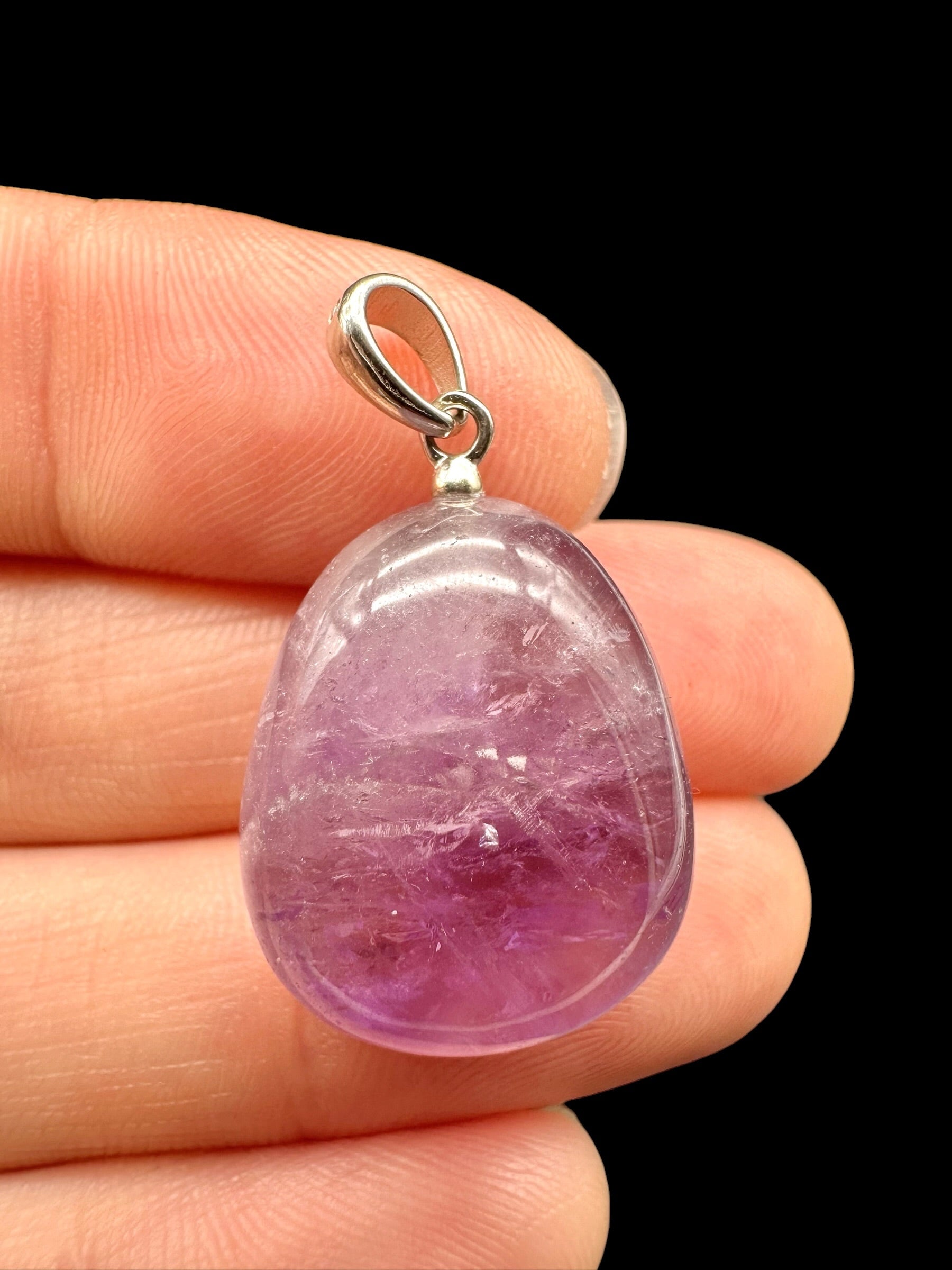 Silver pendant made of amethyst