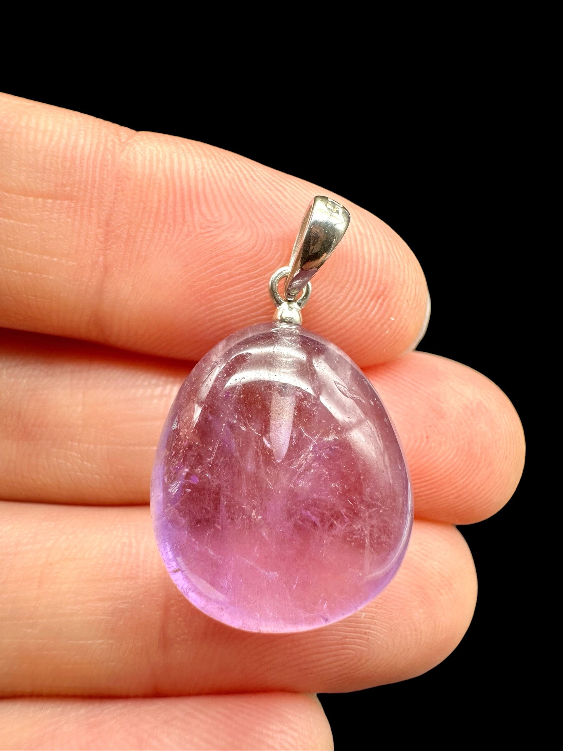 Silver pendant made of amethyst