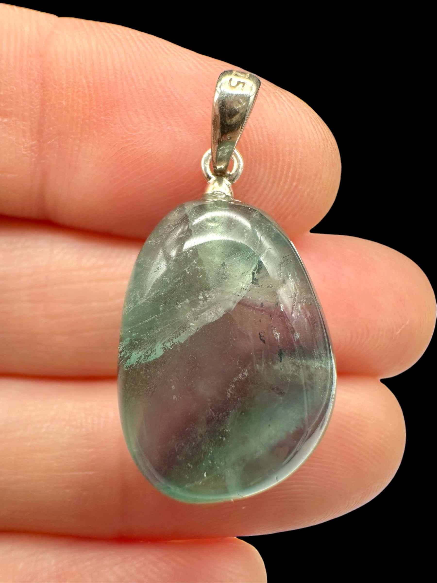 Silver pendant made of fluorite