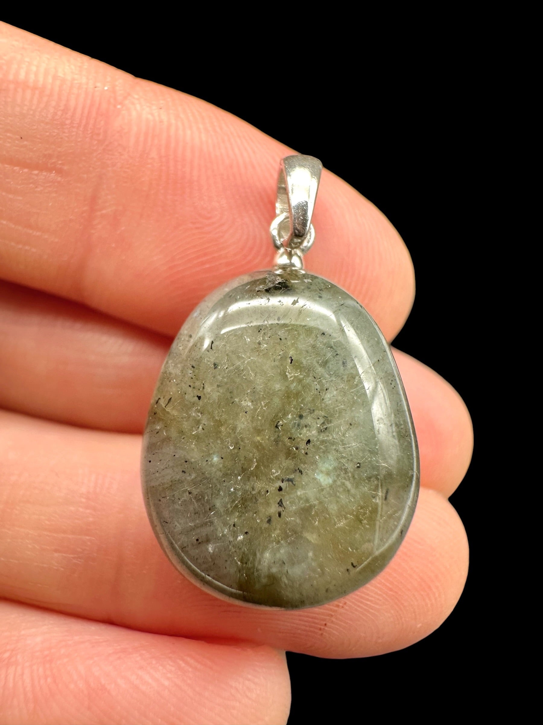 Silver pendant made of labradorite - SP/LB06
