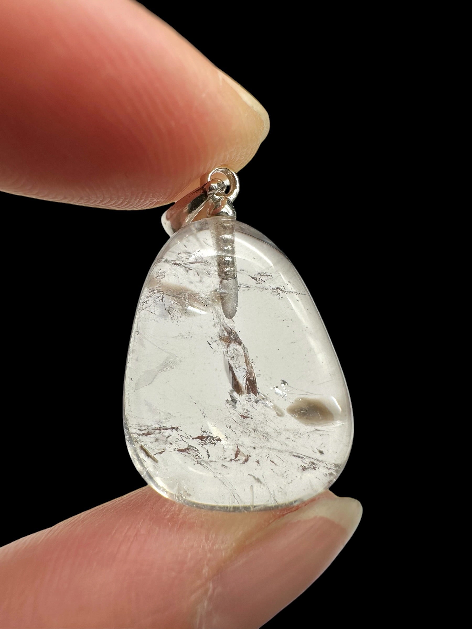 Silver pendant made of crystal quartz