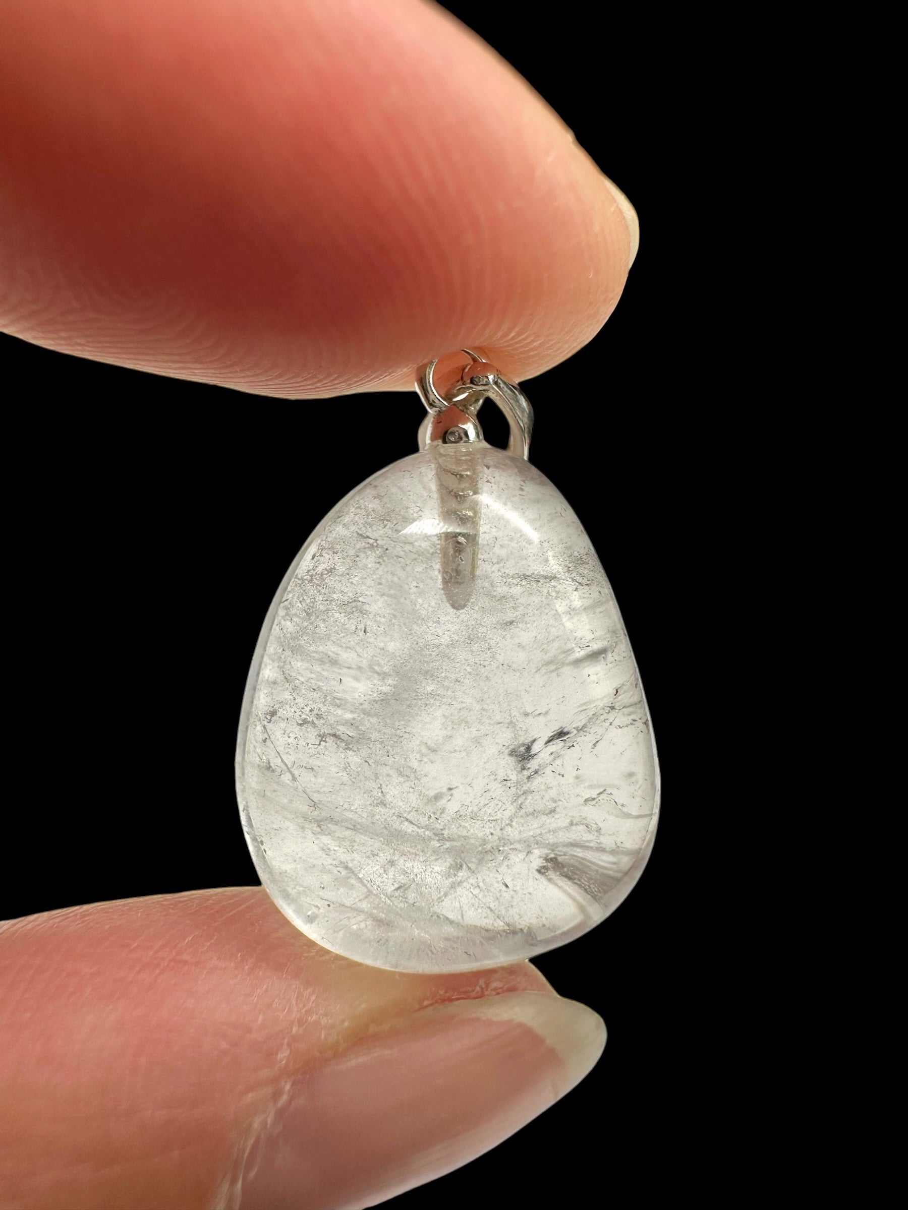 Silver pendant made of crystal quartz