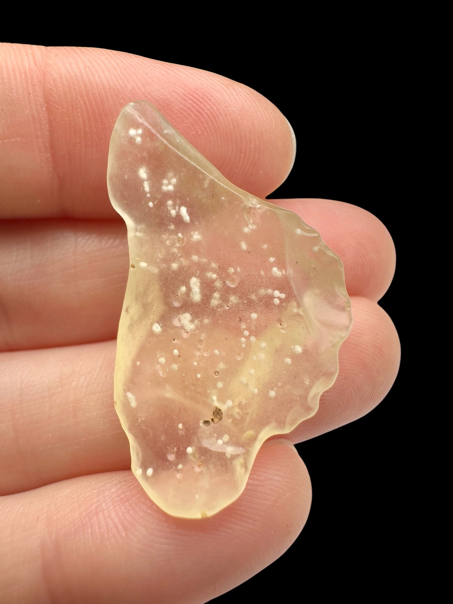 Libyan desert glass with sand inclusions – 3,6g - LPI25