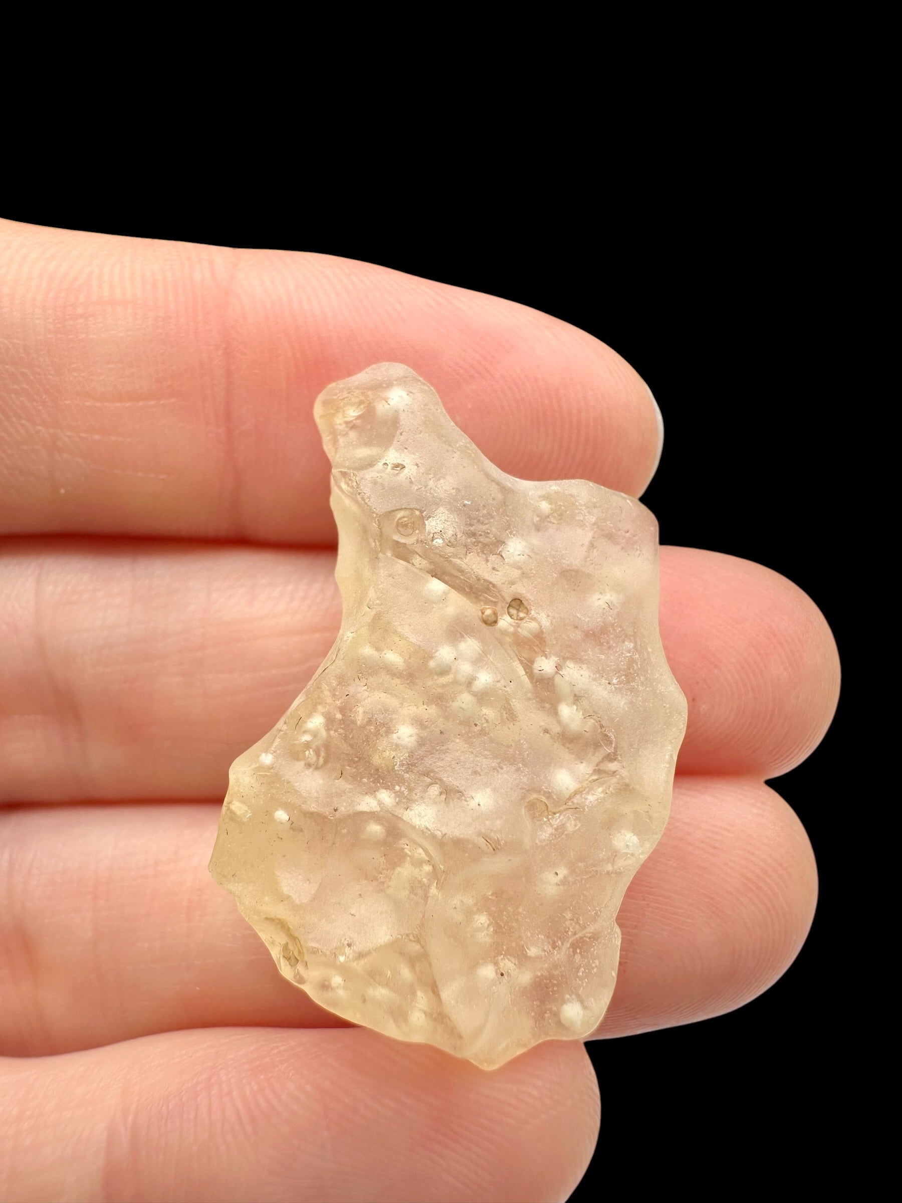 Libyan desert glass with sand inclusions – 5,1g - LPI27
