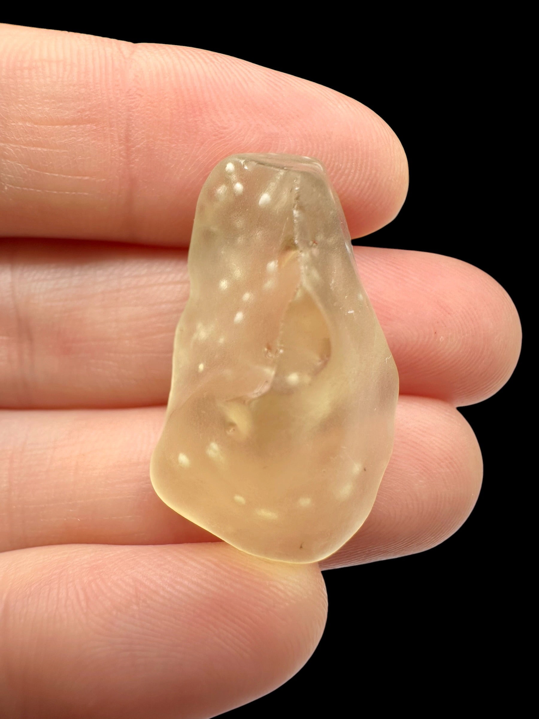 Libyan desert glass with sand inclusions – 5,8g - LPI28