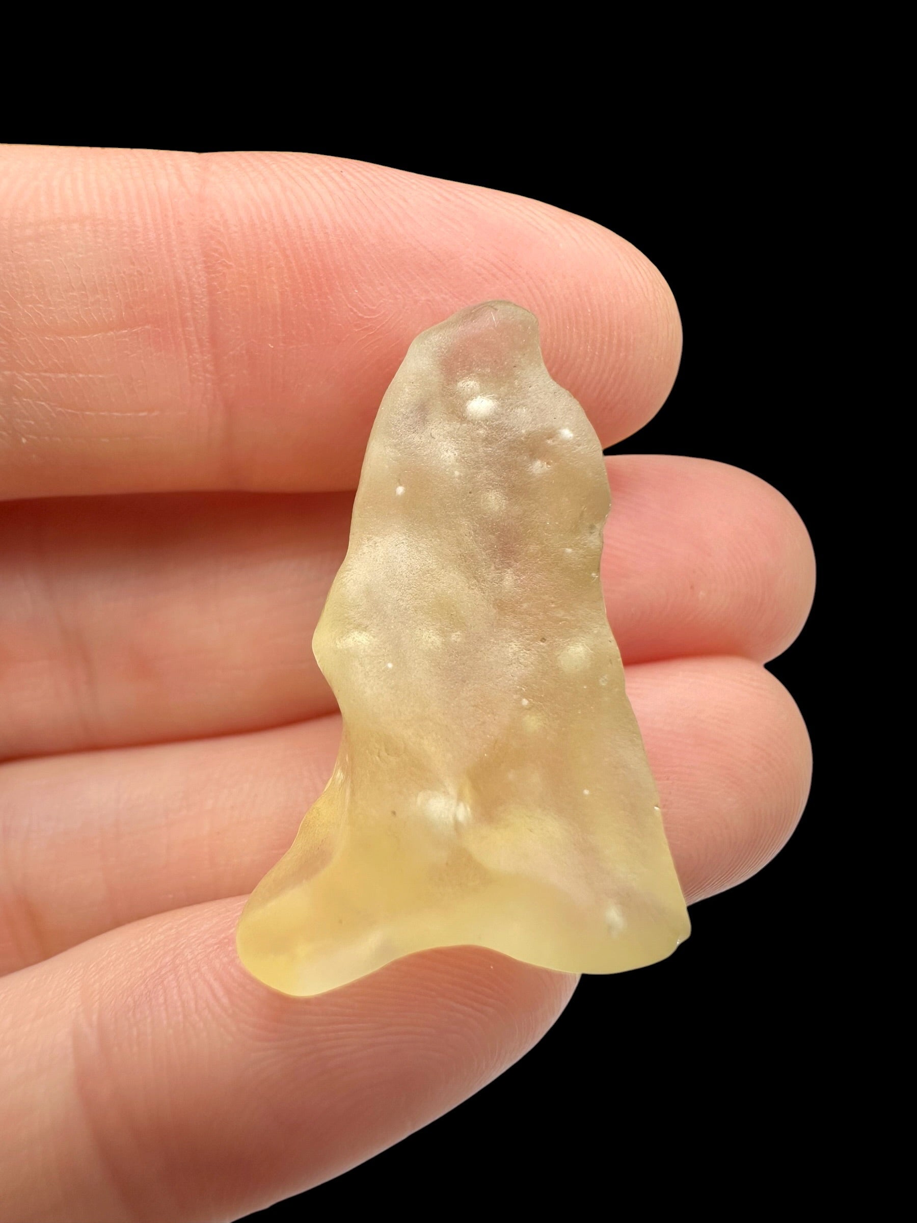 Libyan desert glass with sand inclusions – 4,7g - LPI31