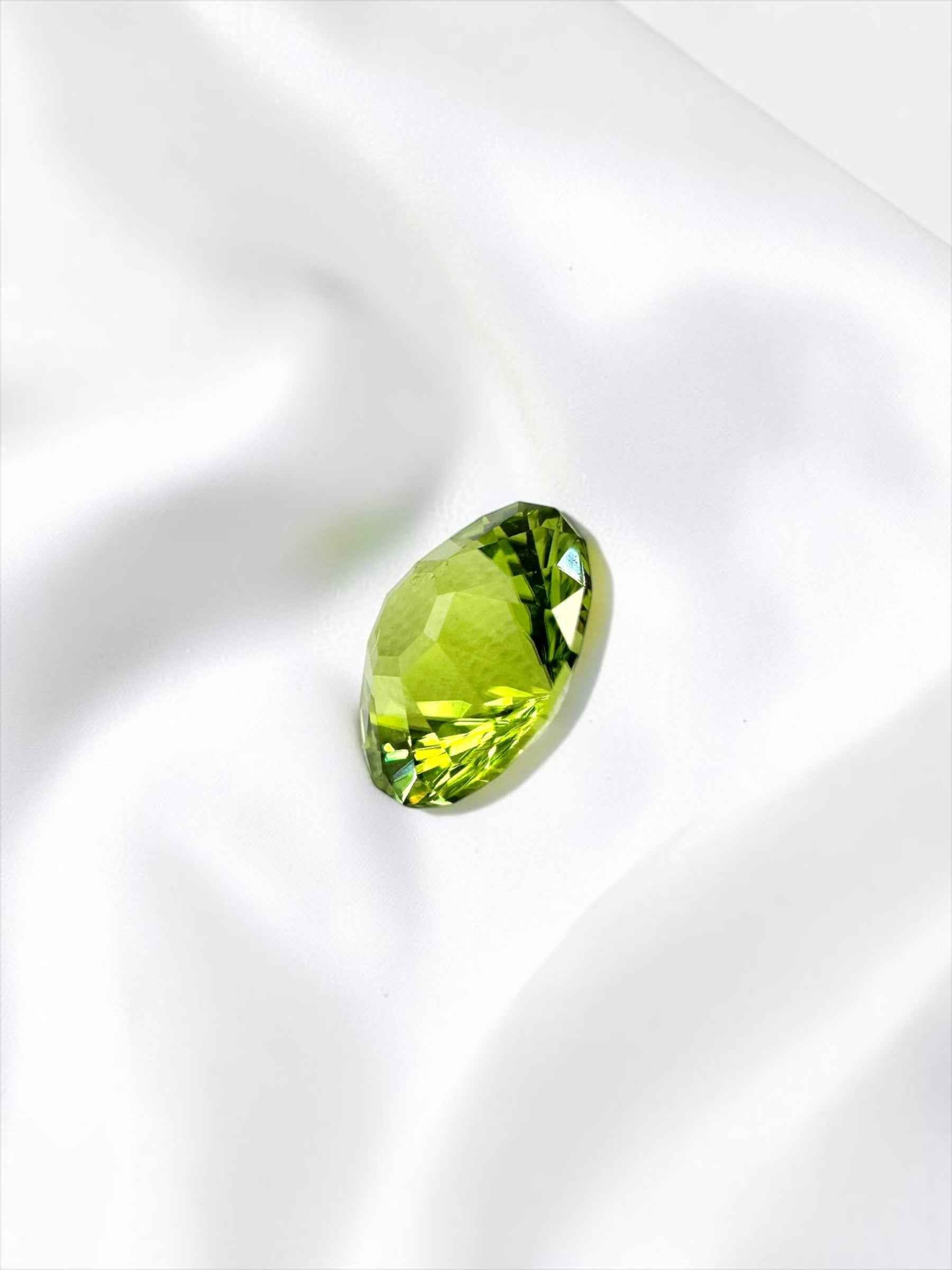 Peridoto sfaccettato (olivina) proveniente dal Pakistan – Precision Faceted Cut – 1.4 ct - BP01