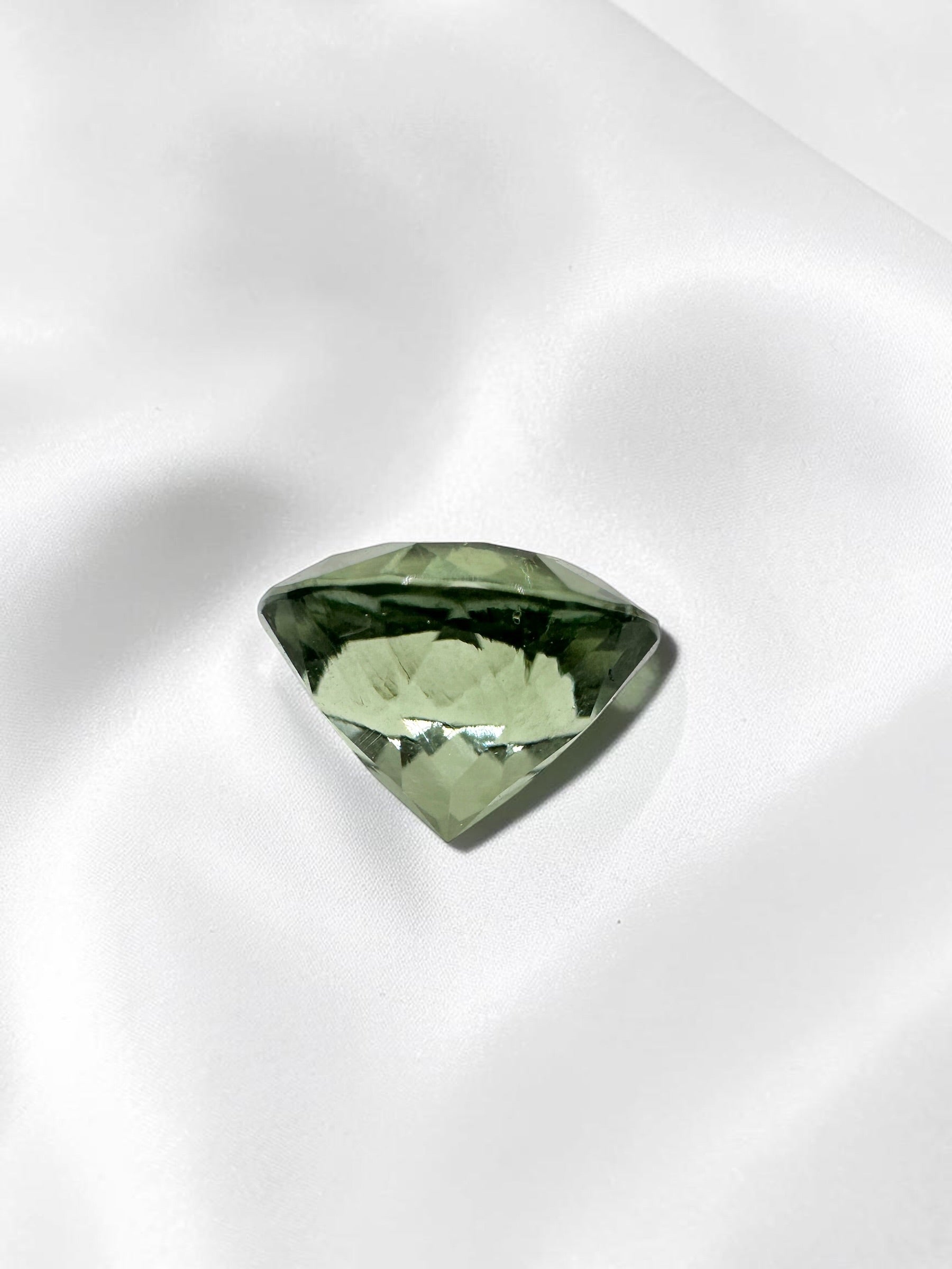 Faceted moldavite 2ct - BV095