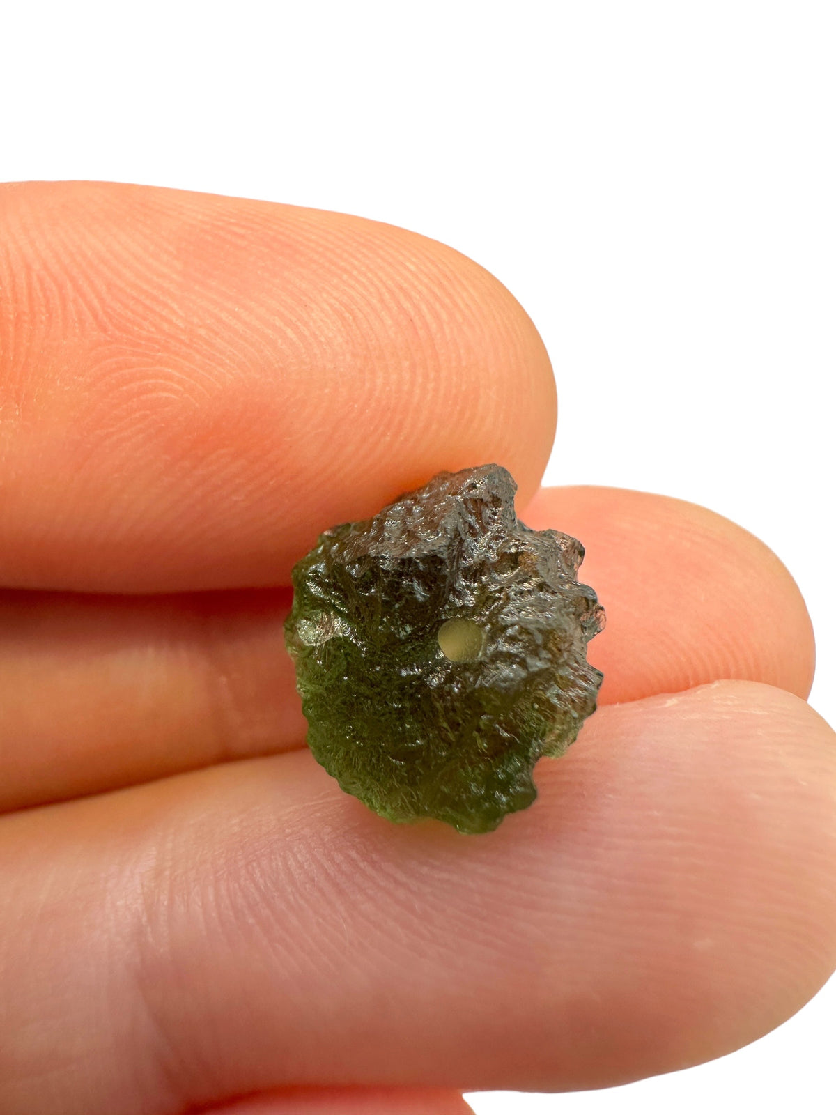 A bead made of raw moldavite 0,88g - VK061