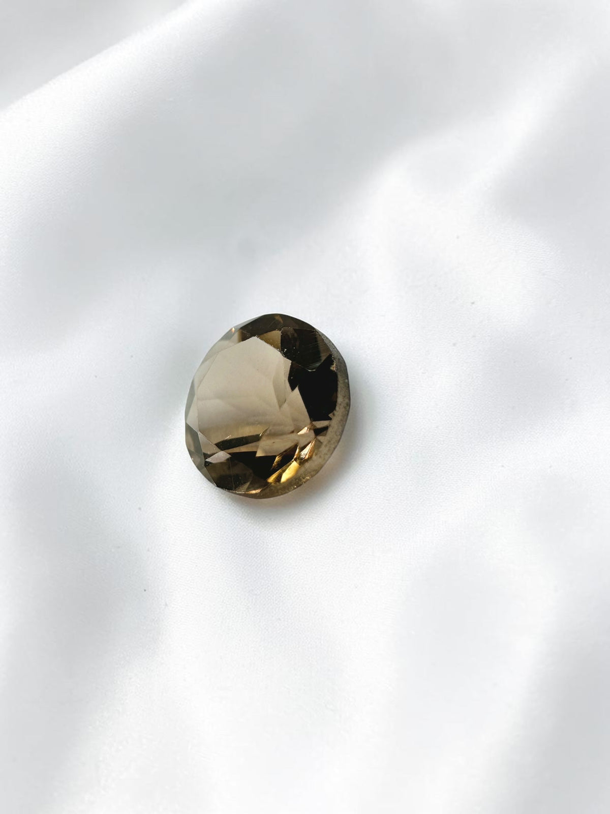 Faceted smoky quartz from Madagascar 0,8ct - BZA12