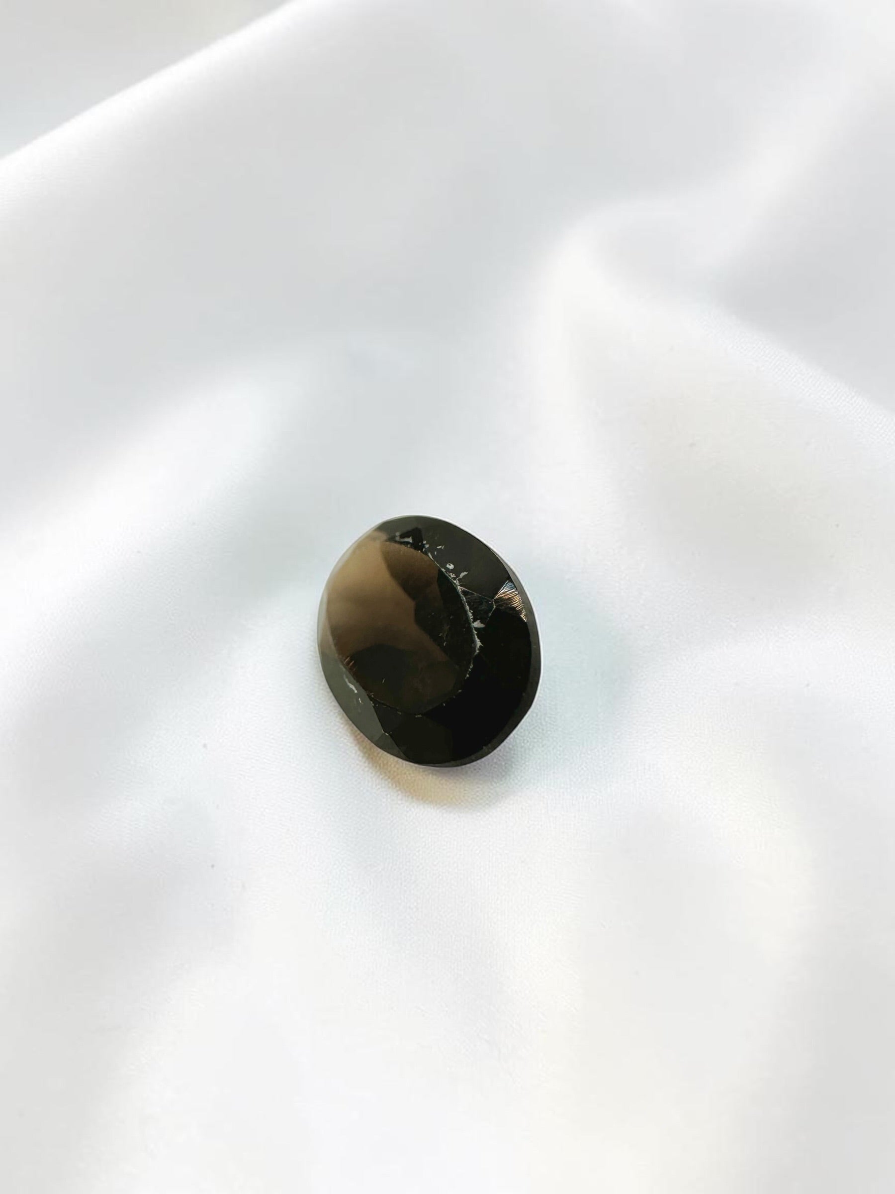 Faceted smoky quartz from Madagascar 1,15ct - BZA14