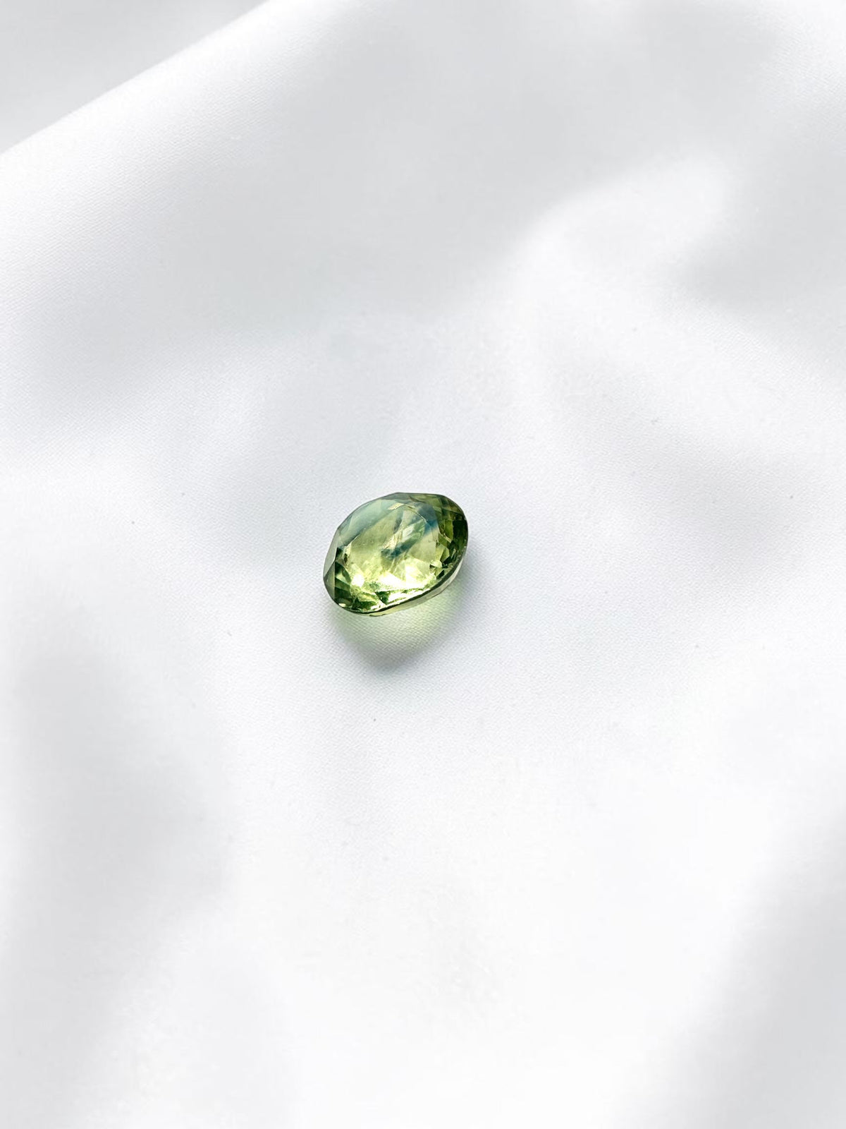 Faceted multicolor Sapphire from Australia 0,3ct - BSA09