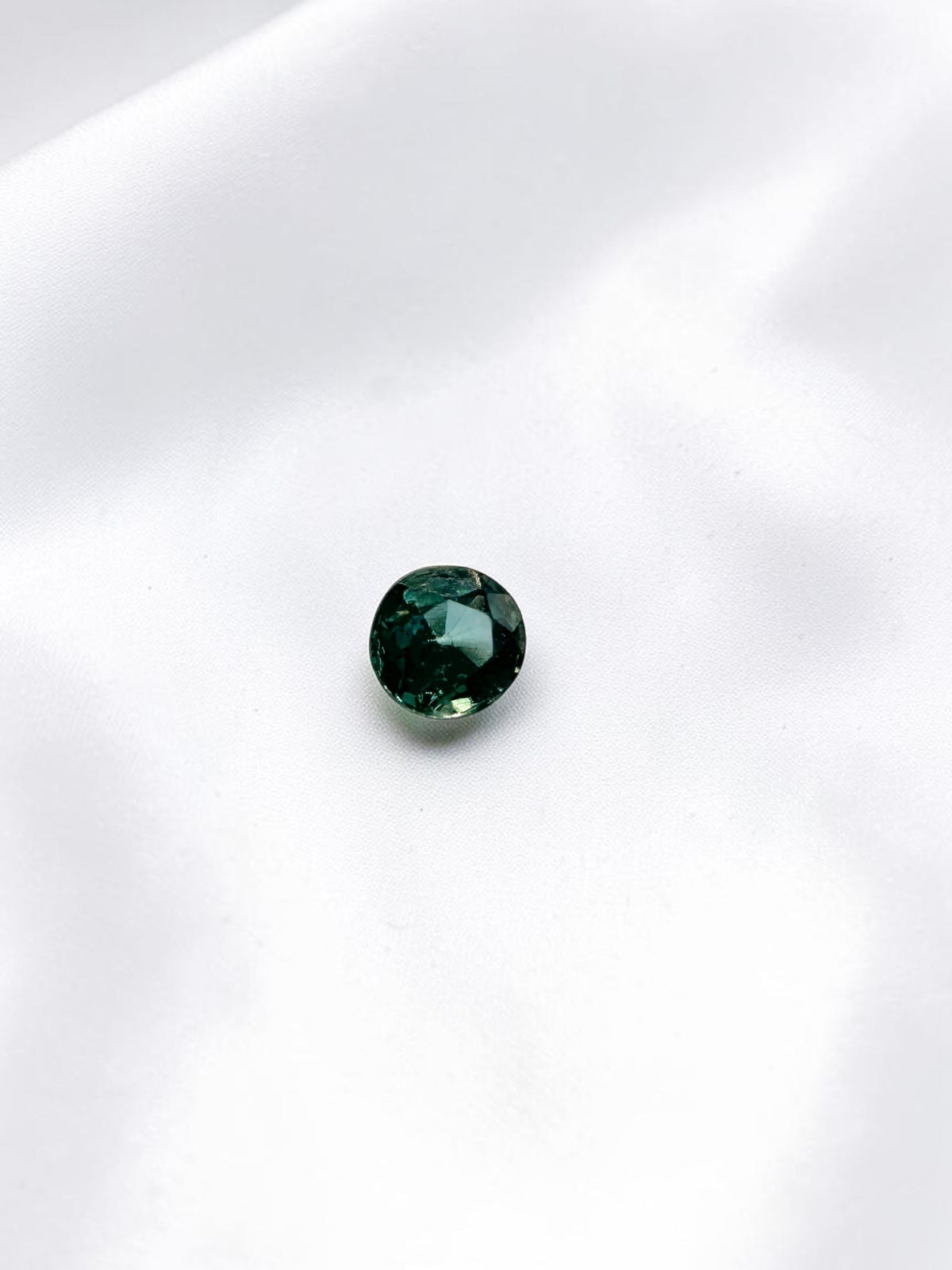 Faceted multicolor Sapphire from Australia 0,1ct - BSA11