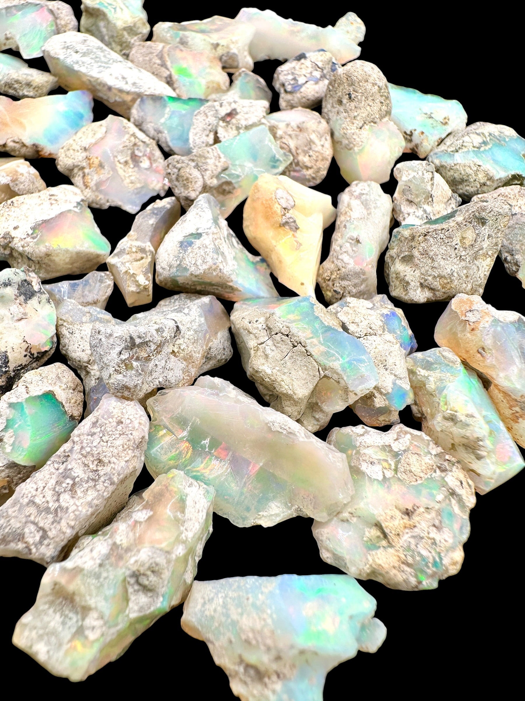 75g of precious opals – Welo, Ethiopia - OVEL05