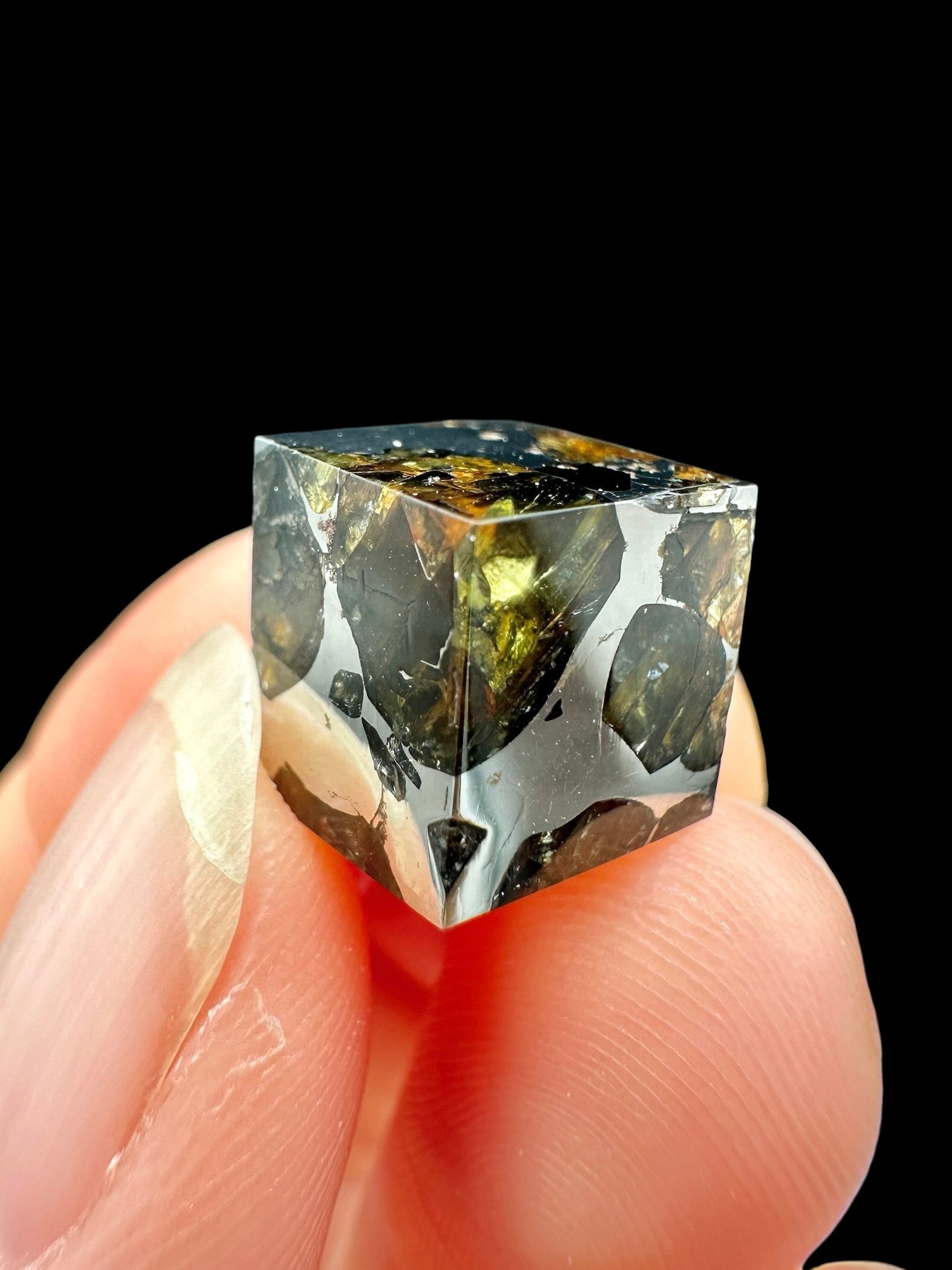 Meteorite Seymchan – pallasite cube 4,6g – Russia - MESM160