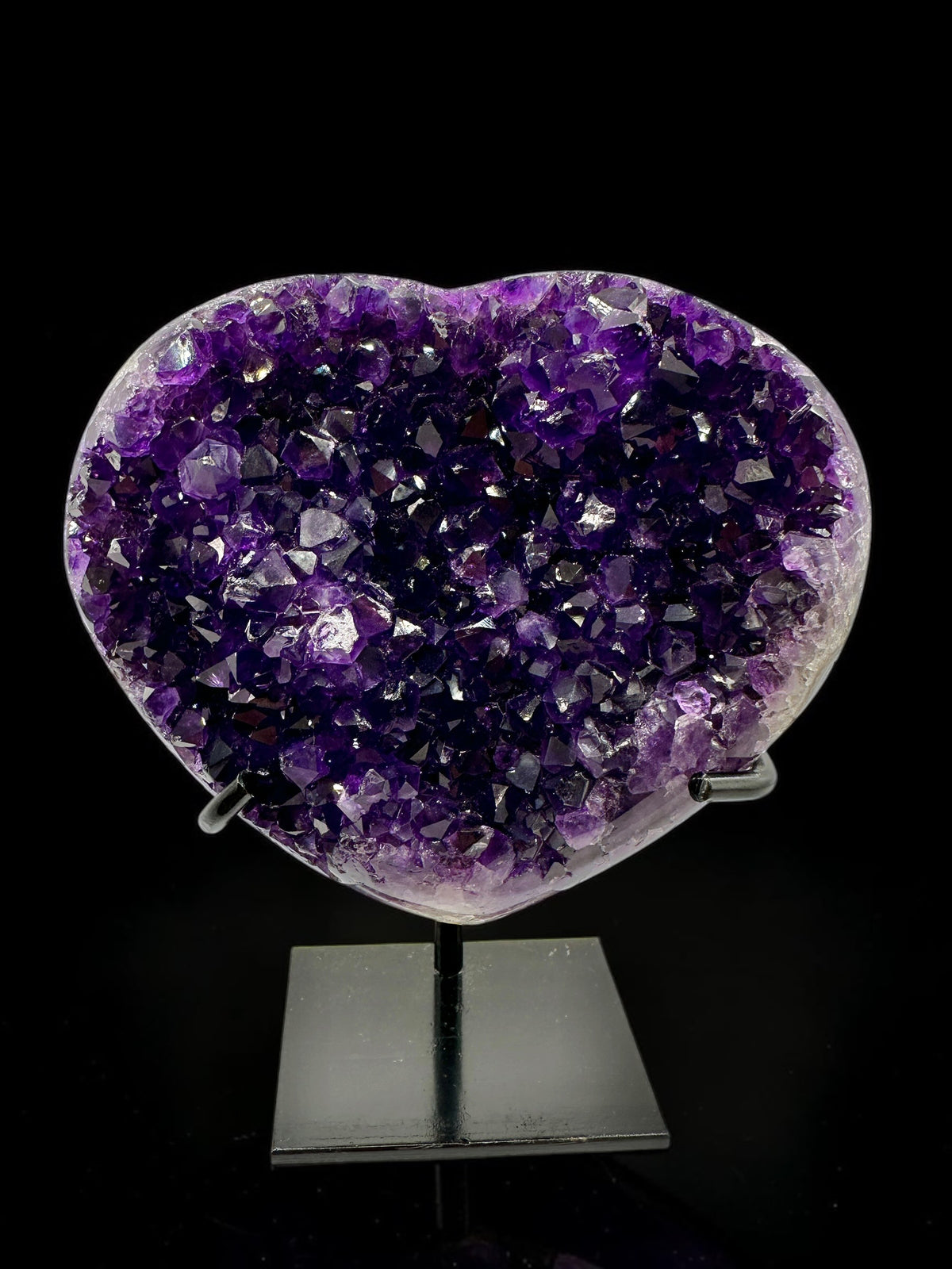 Amethyst Heart from Uruguay 706g