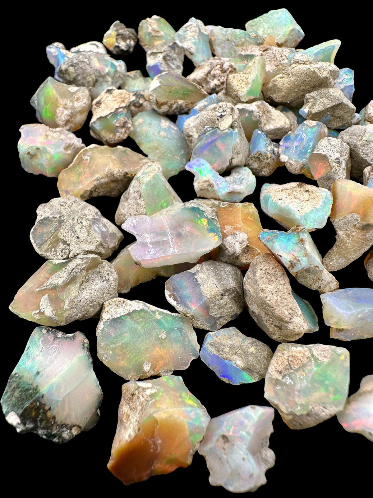 65g of precious opals – Welo, Ethiopia - OVEL07