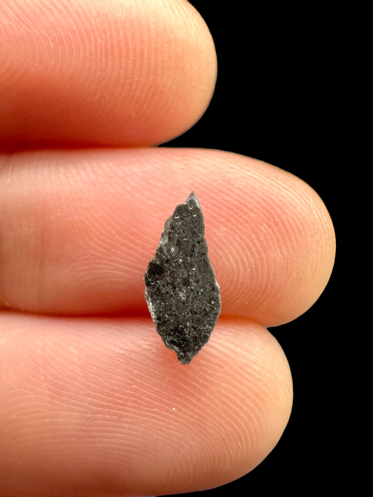 Lunar meteorite NWA 17865 – 0,1g – Algeria - MENWL37