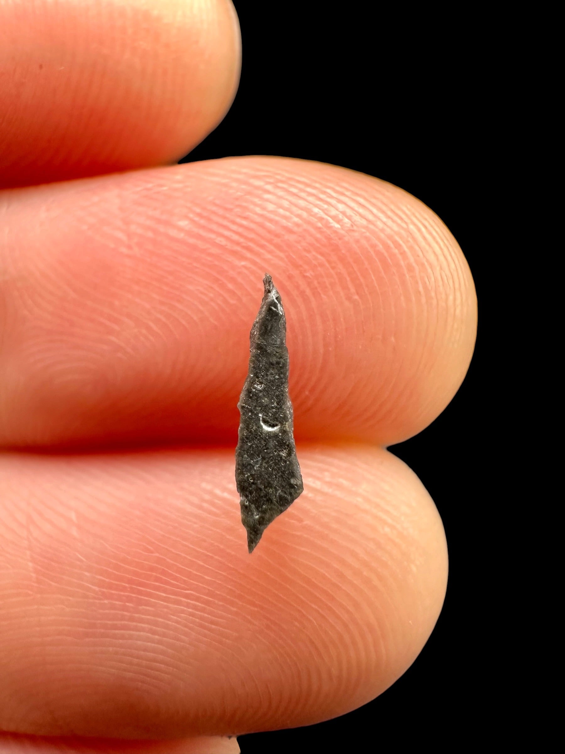 Lunar meteorite NWA 17865 – 0,06g – Algeria - MENWL39