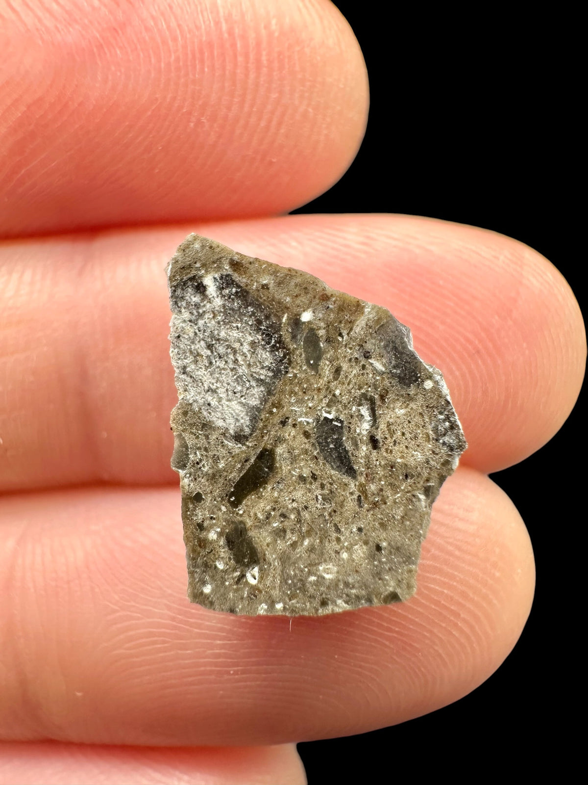 Lunar meteorite Oued el Hamim 001 – 1g – Libya - MEOH52