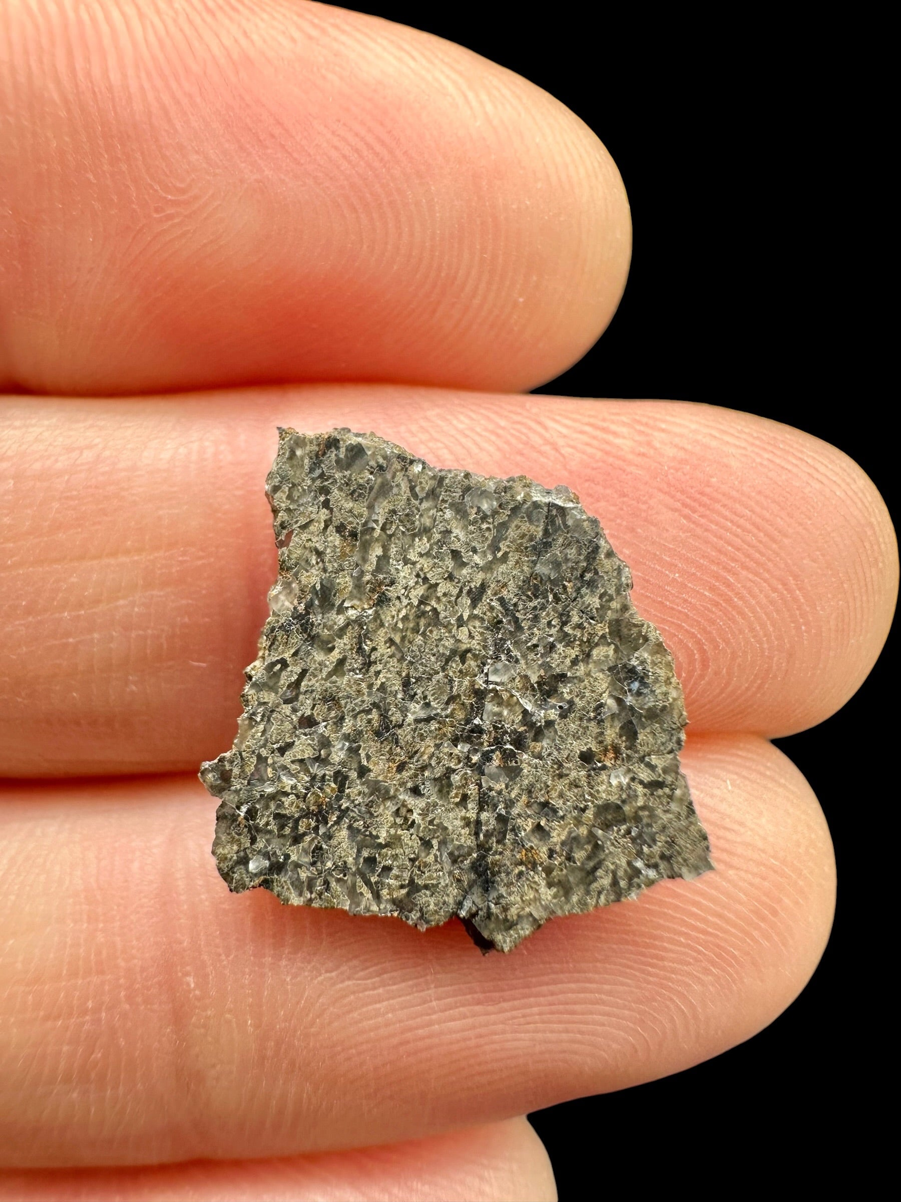 Martian Meteorite NWA 17472 – 0,8g – Northwest Africa - MENM37