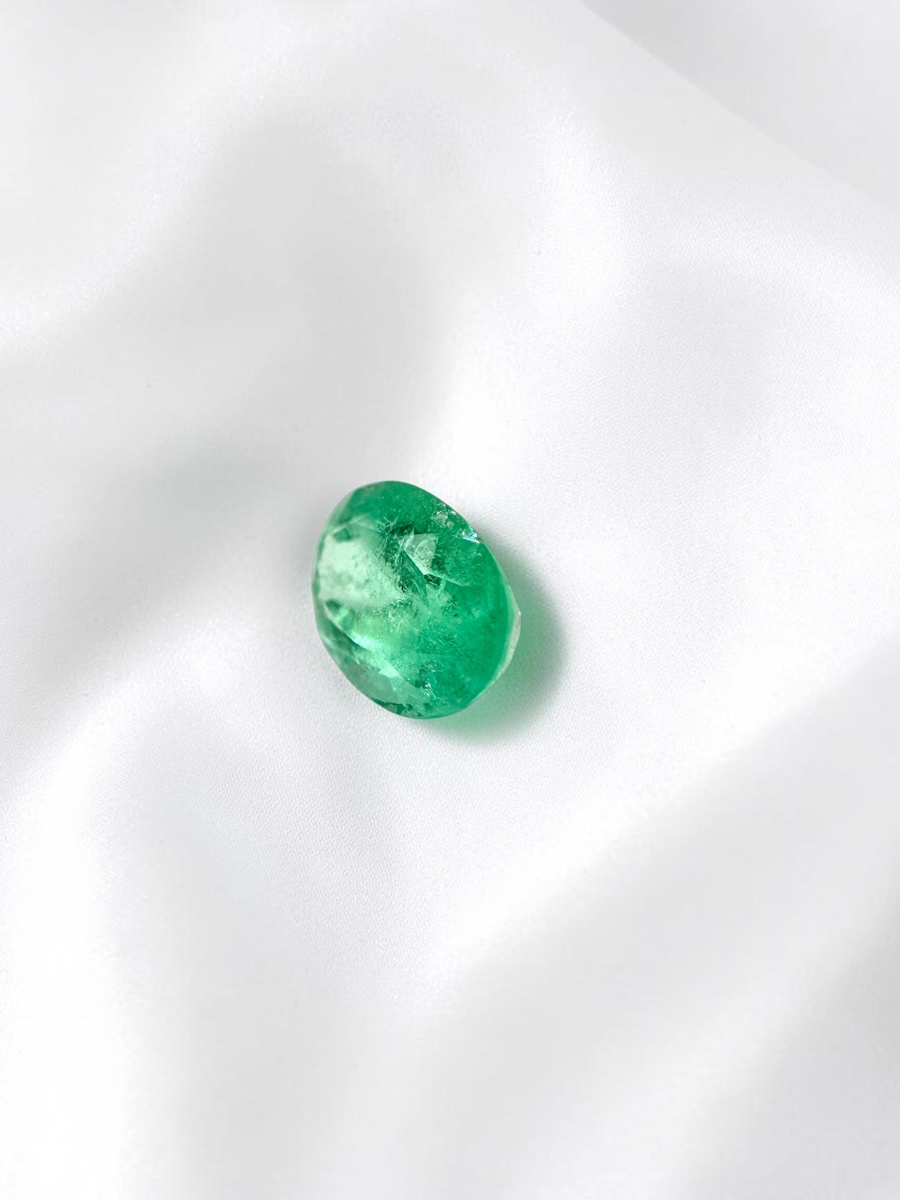 Faceted emerald from Colombia 0,8ct - BS030