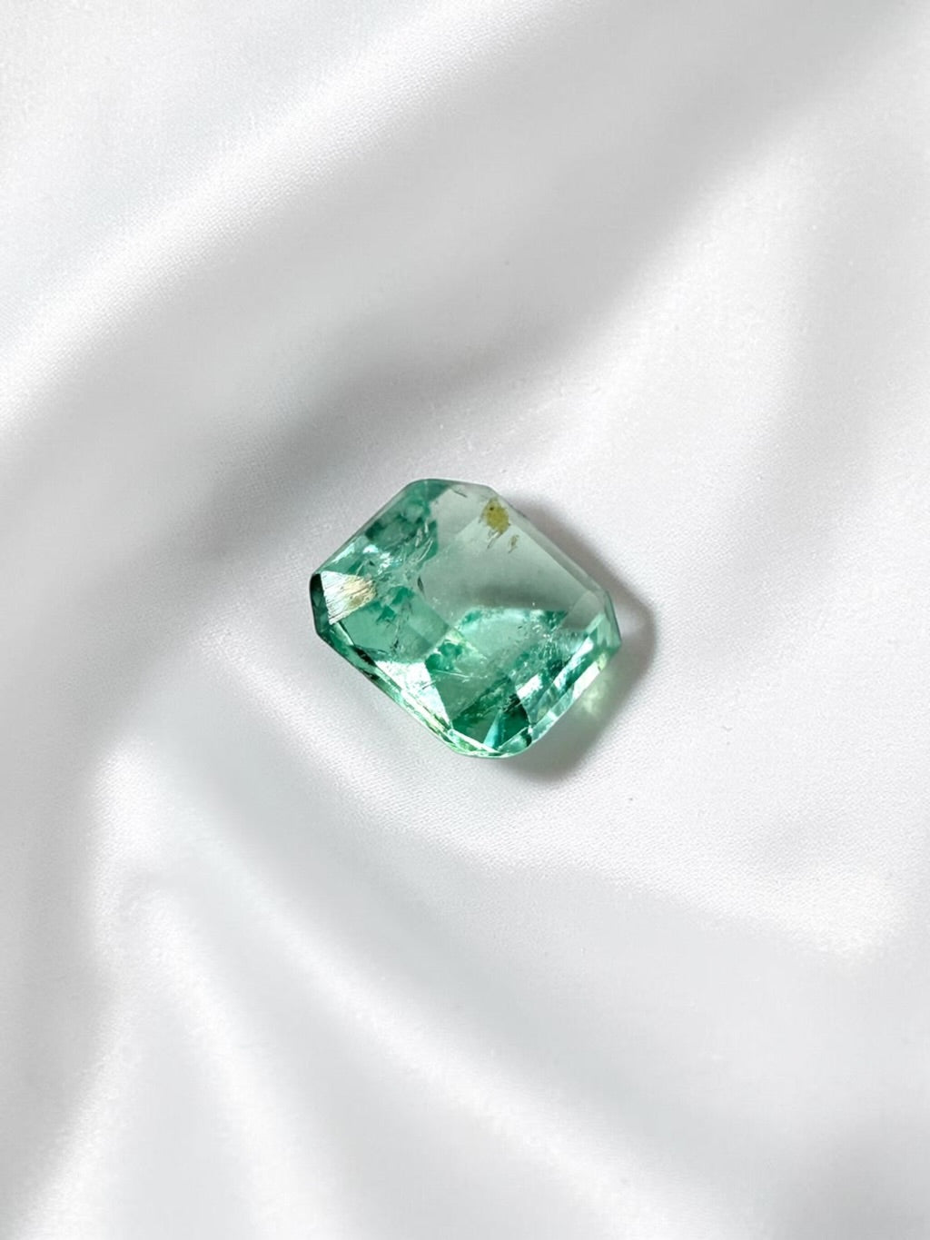 Faceted emerald from Colombia 0,16ct - BS036