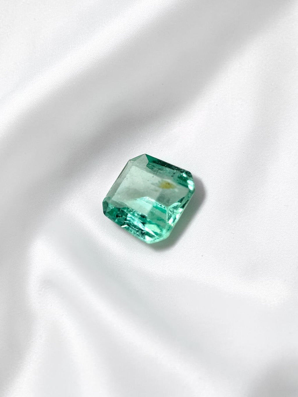 Faceted emerald from Colombia 0,16ct - BS036