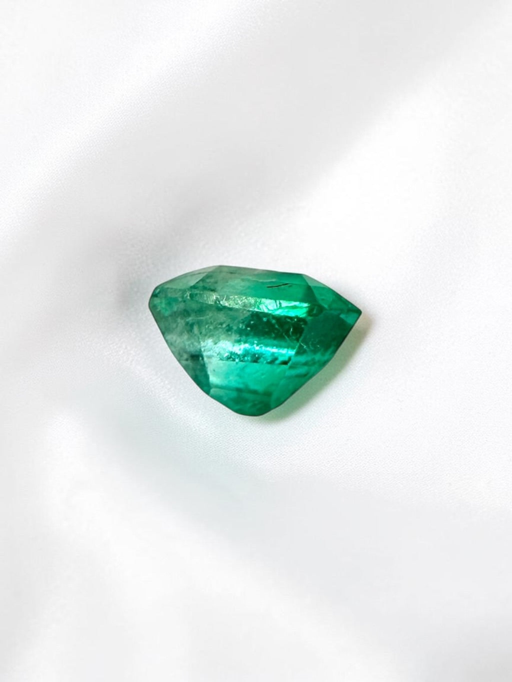Faceted emerald from Colombia 0,11ct - BS040