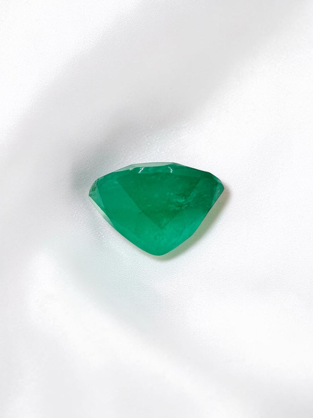 Faceted emerald from Colombia 0,38ct - BS041