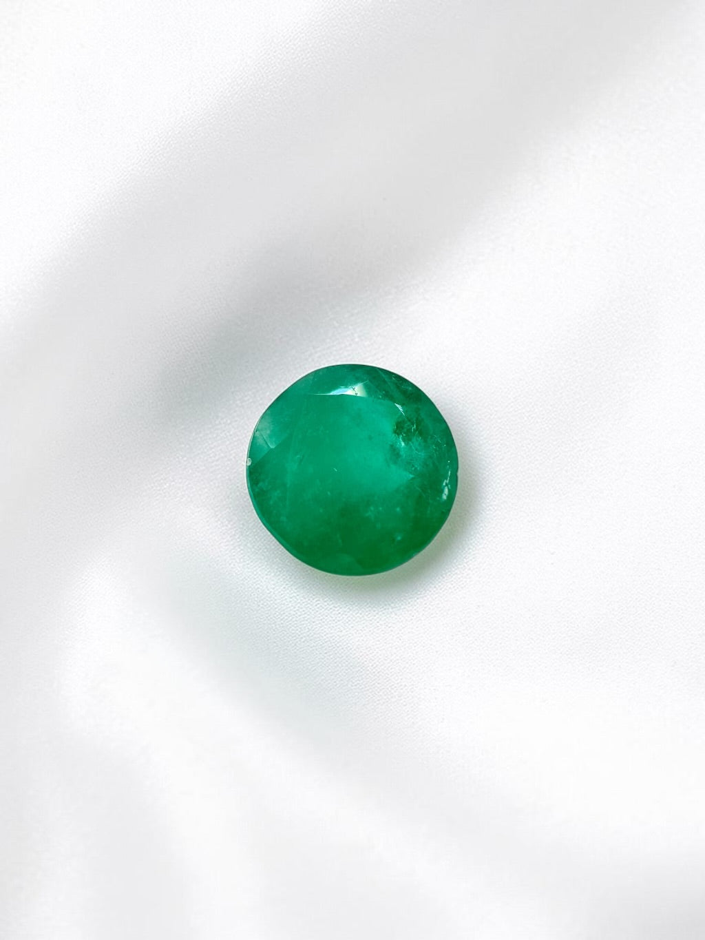 Faceted emerald from Colombia 0,38ct