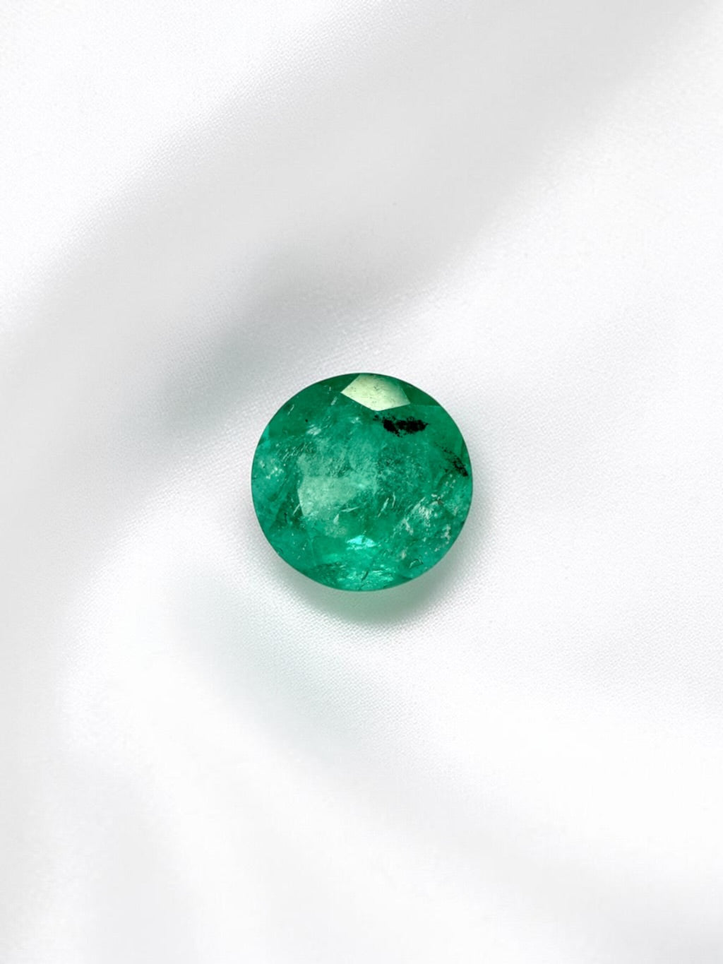 Faceted emerald from Colombia 1ct