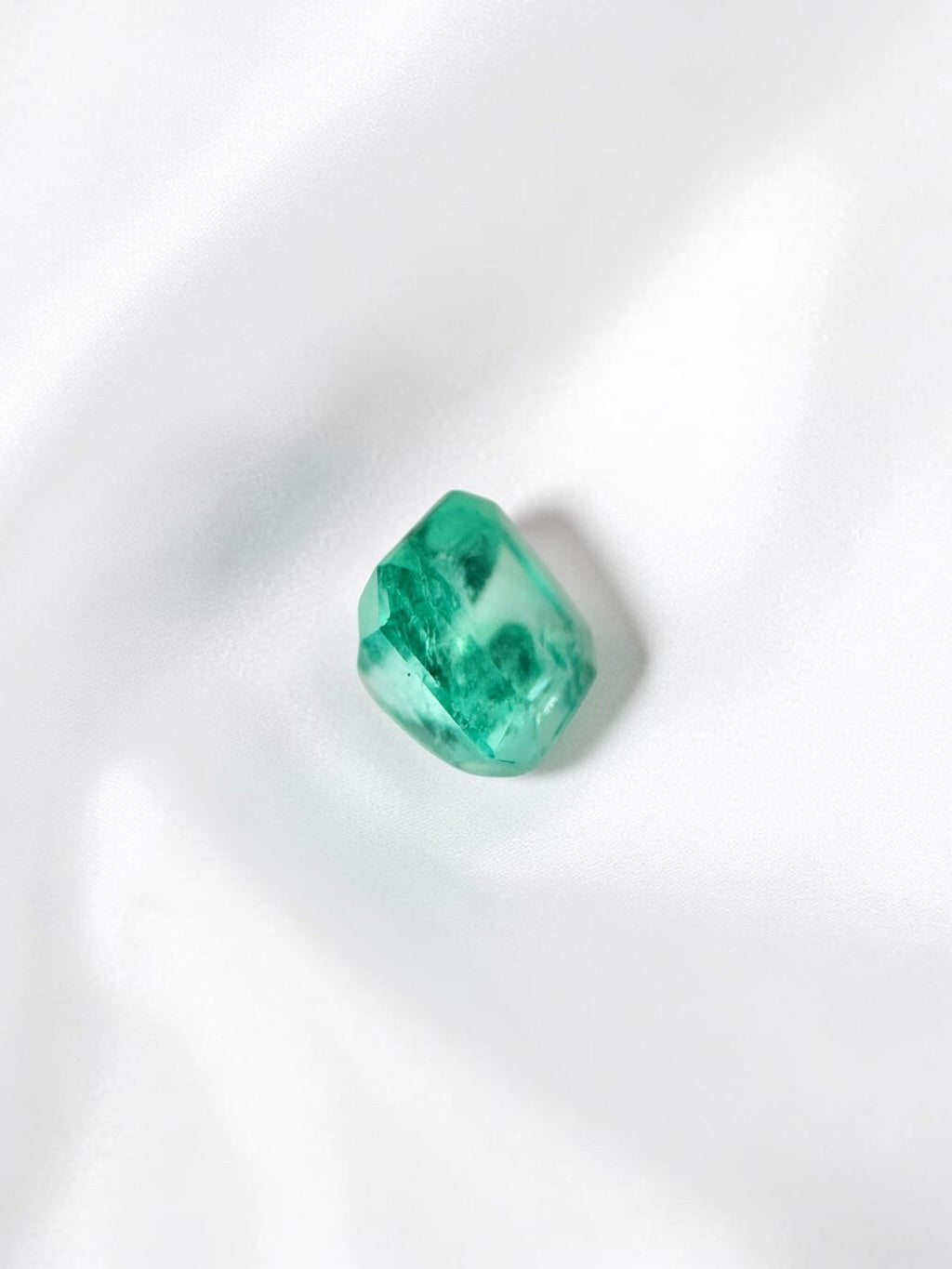 Faceted emerald from Colombia 0,2ct - BS047