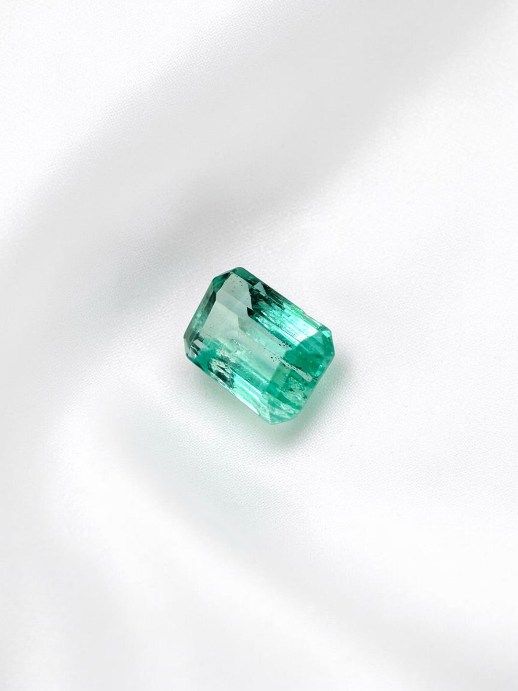 Faceted emerald from Colombia 0,24ct - BS049