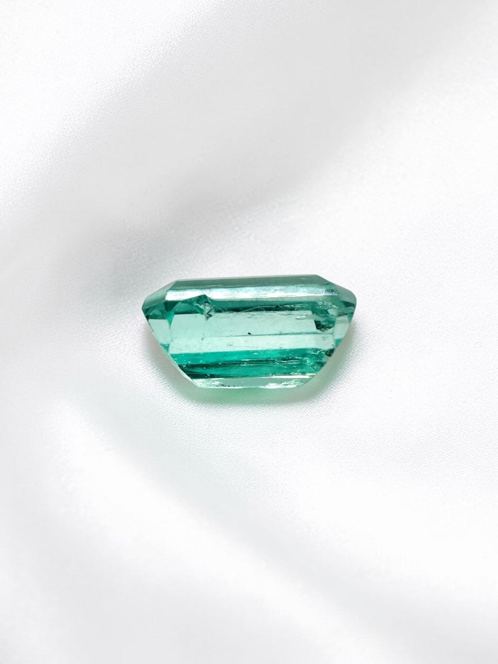 Faceted emerald from Colombia 0,24ct - BS049