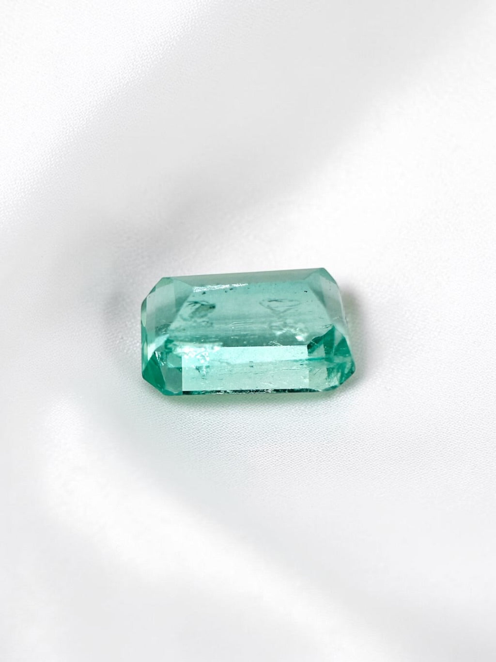 Faceted emerald from Colombia 0,24ct - BS049