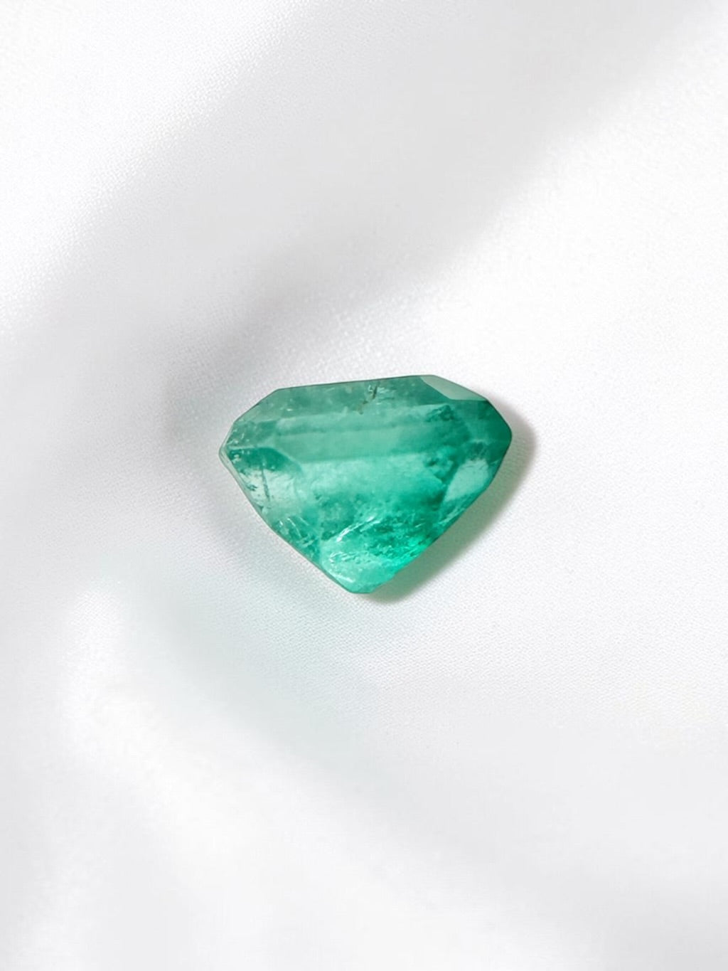 Faceted emerald from Colombia 0,2ct - BS051
