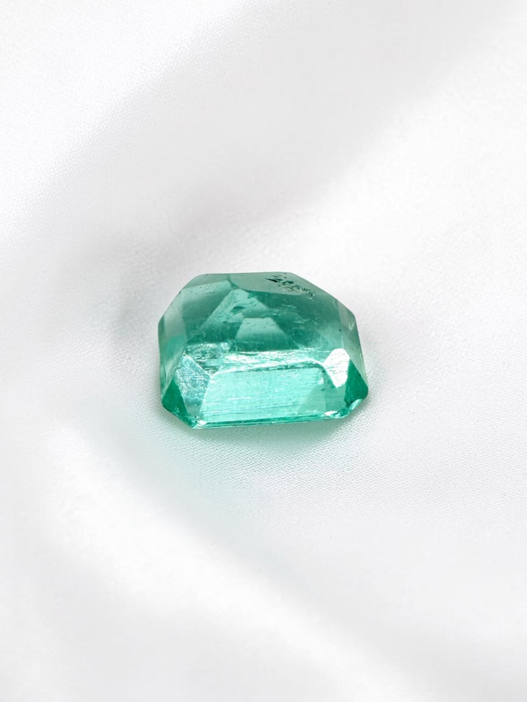 Faceted emerald from Colombia 0,2ct - BS052