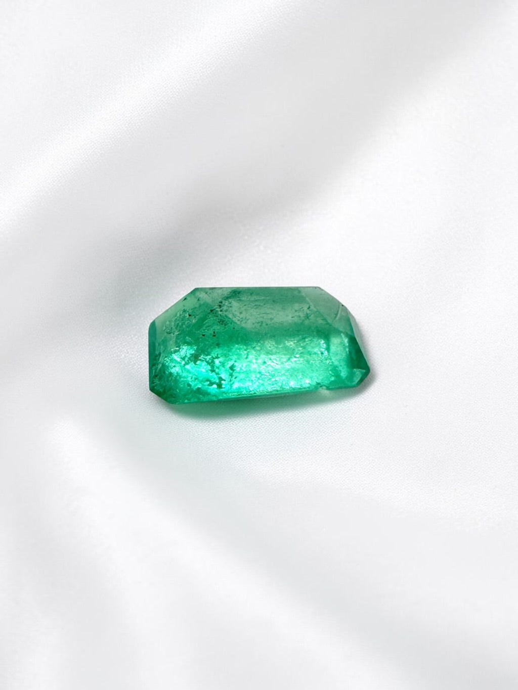 Faceted emerald from Colombia 0,26ct - BS057