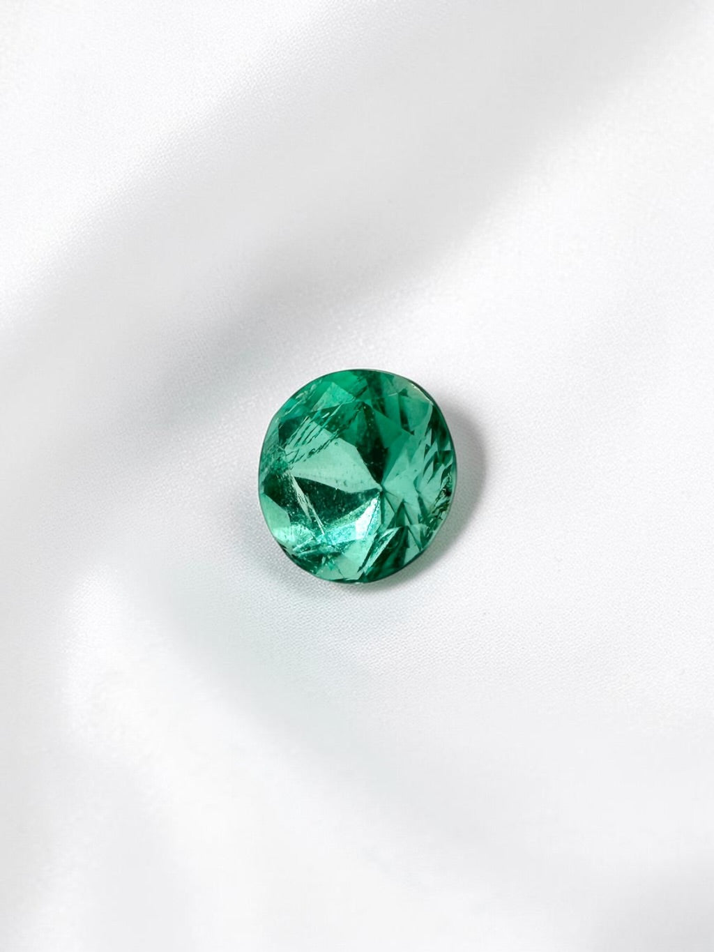 Faceted emerald from Puerto Arturo, Colombia 0,1ct - BS061