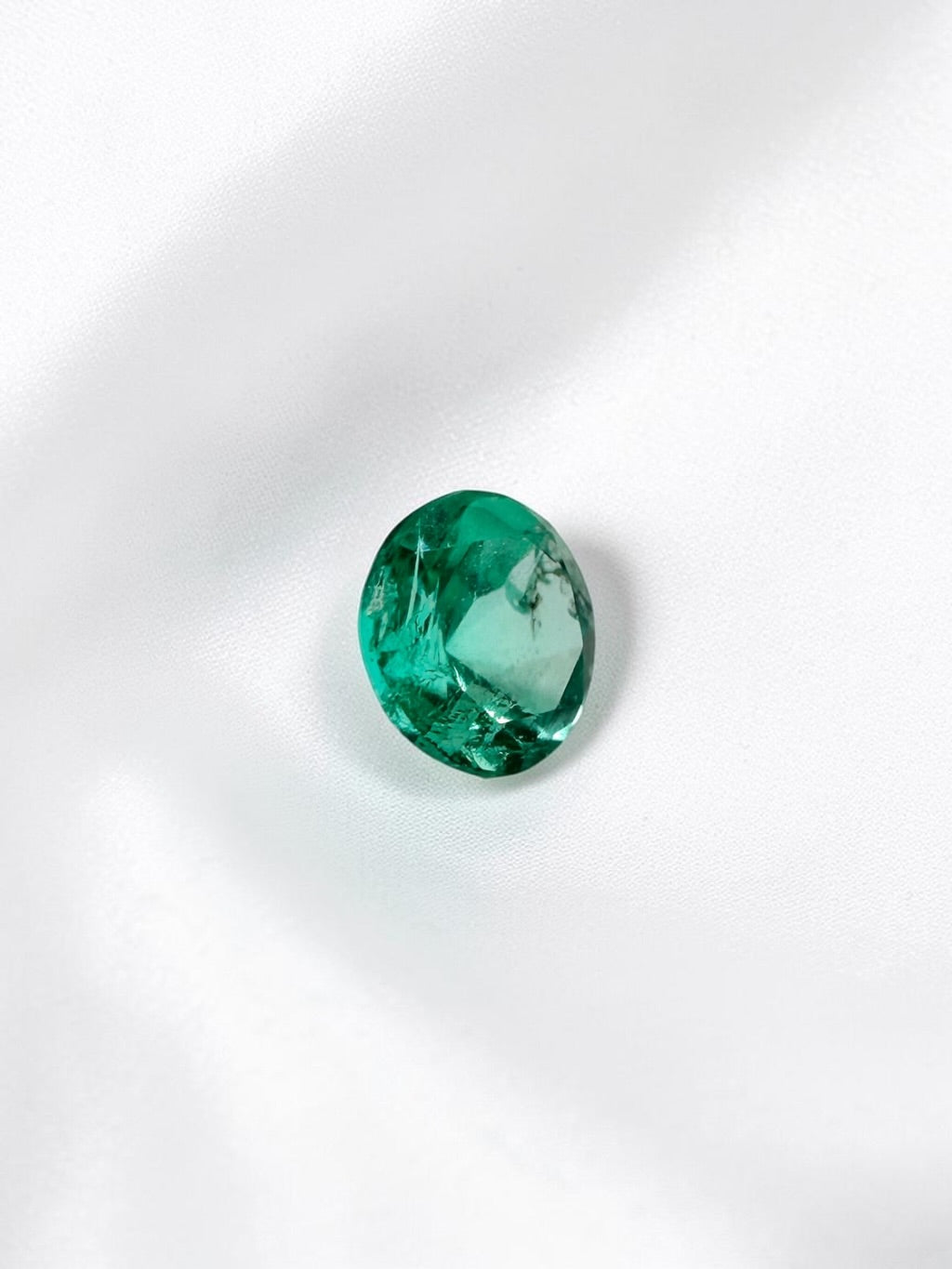 Faceted emerald from Puerto Arturo, Colombia 0,1ct - BS061