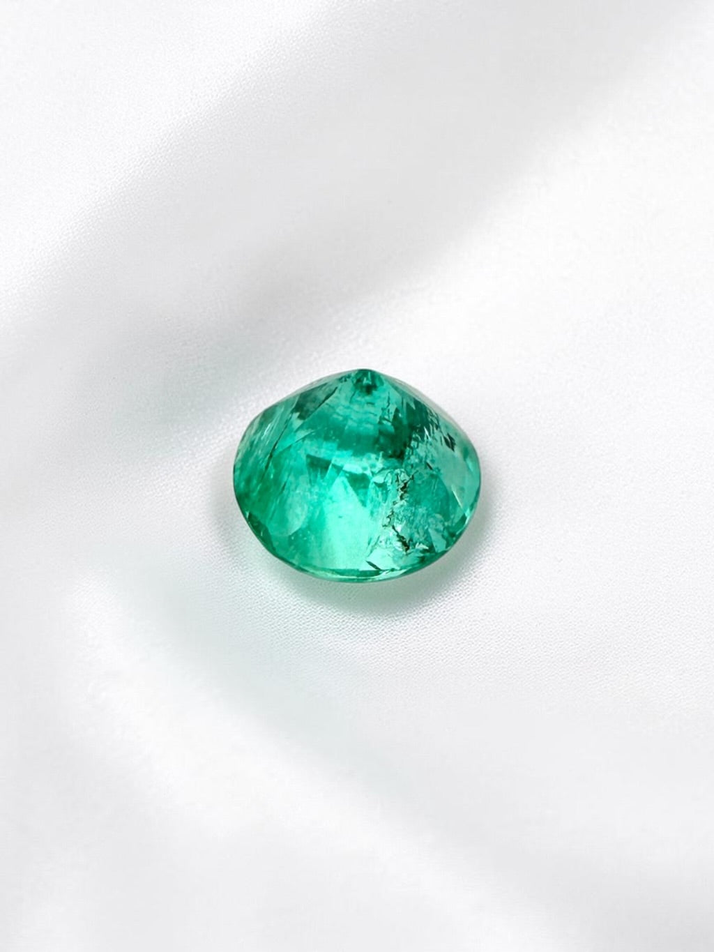Faceted emerald from Puerto Arturo, Colombia 0,1ct - BS061