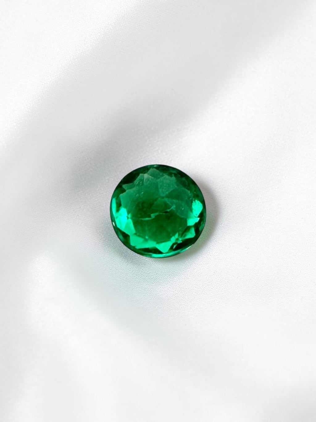Faceted emerald from Puerto Arturo, Colombia 0,04ct - BS063
