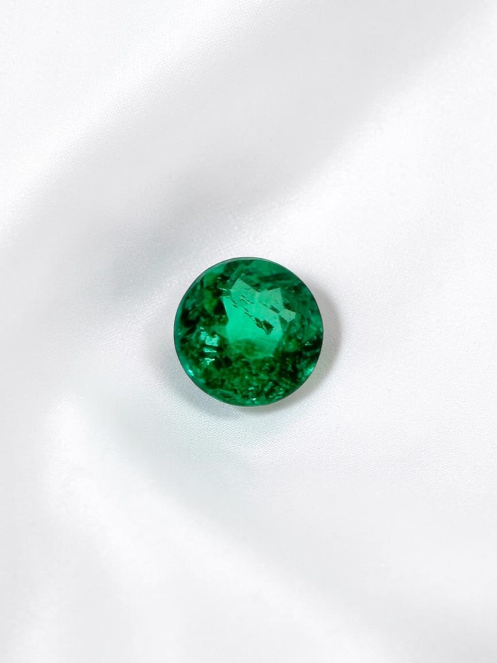 Faceted emerald from Puerto Arturo, Colombia 0,04ct
